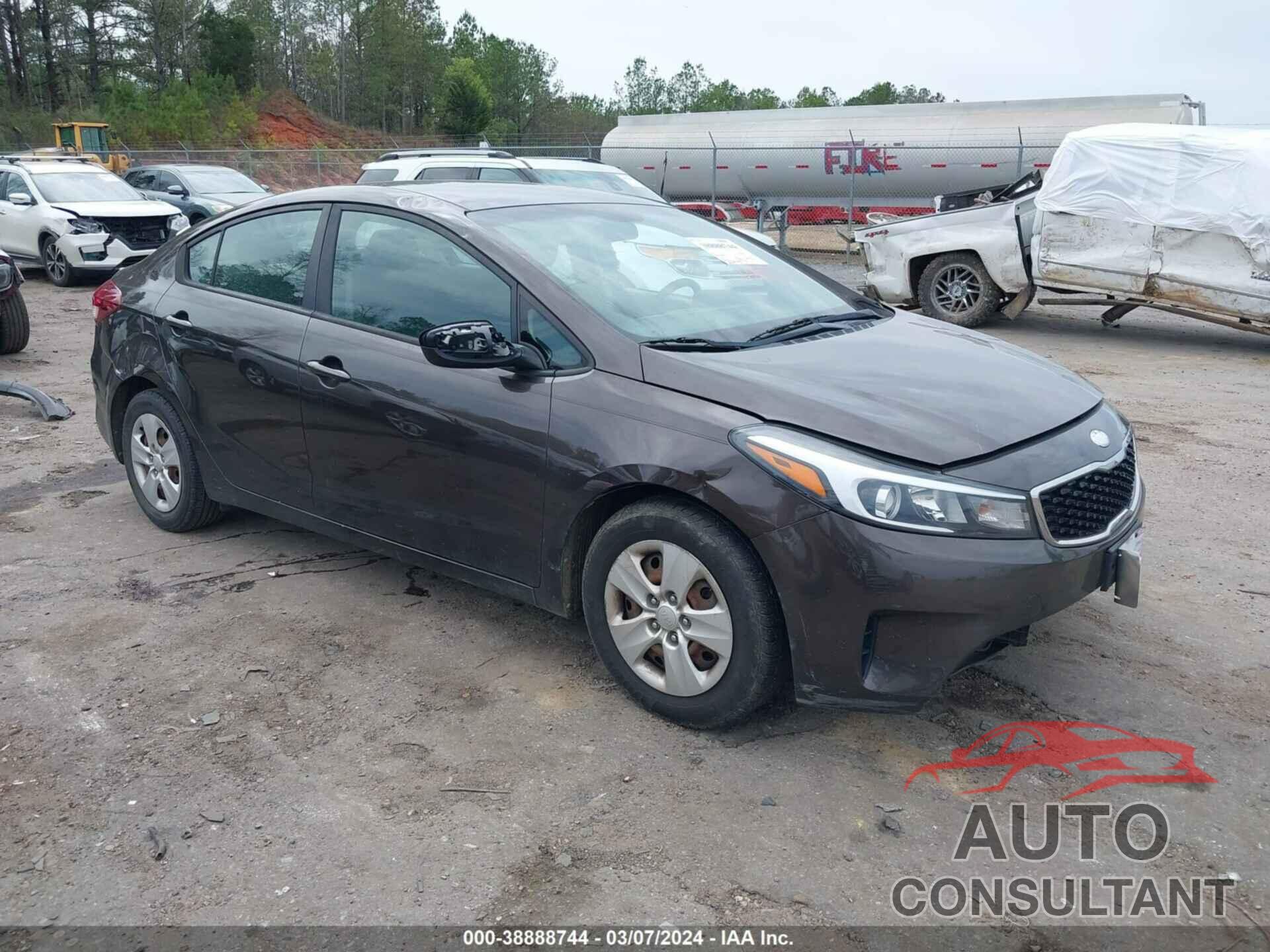 KIA FORTE 2018 - 3KPFK4A75JE217432