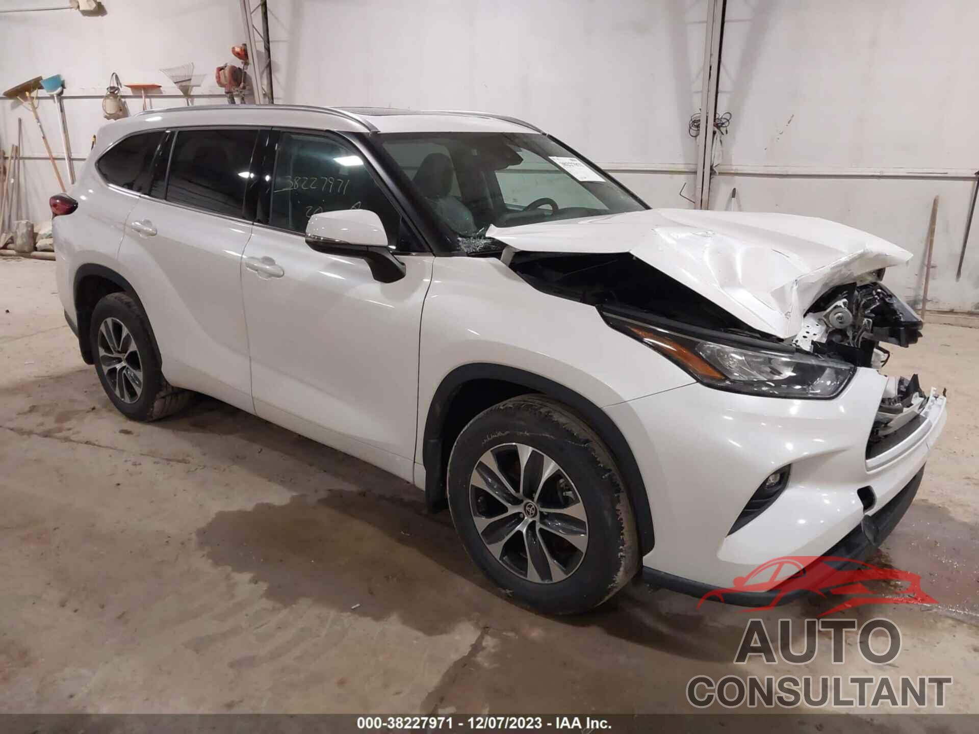 TOYOTA HIGHLANDER 2020 - 5TDHZRBHXLS038367