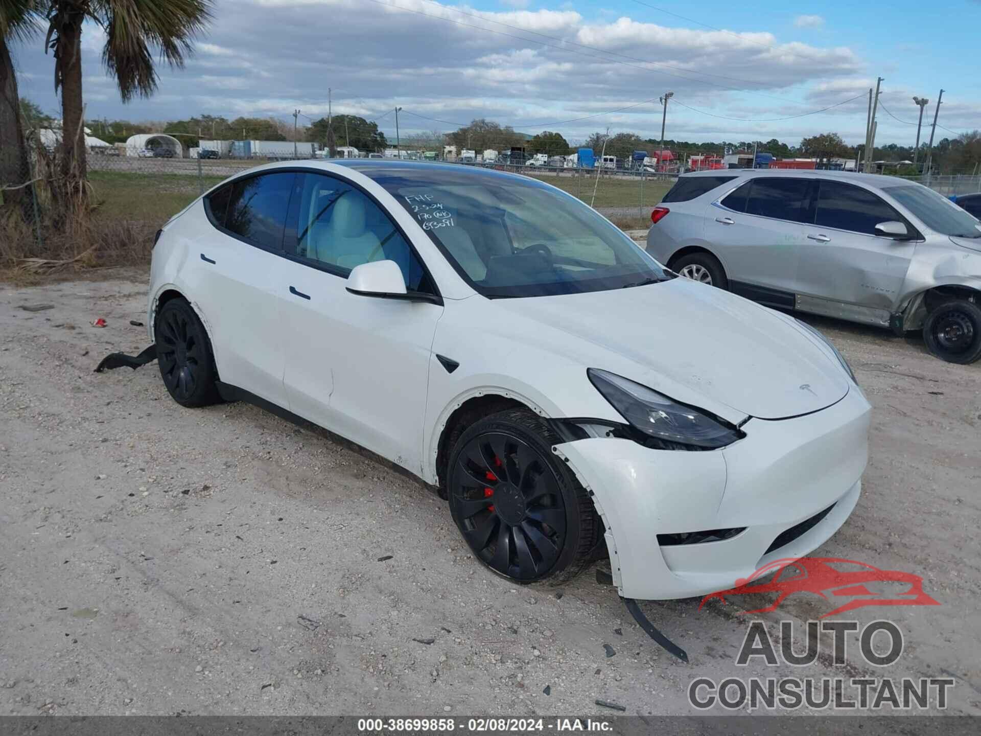 TESLA MODEL Y 2023 - 7SAYGDEF0PF743789