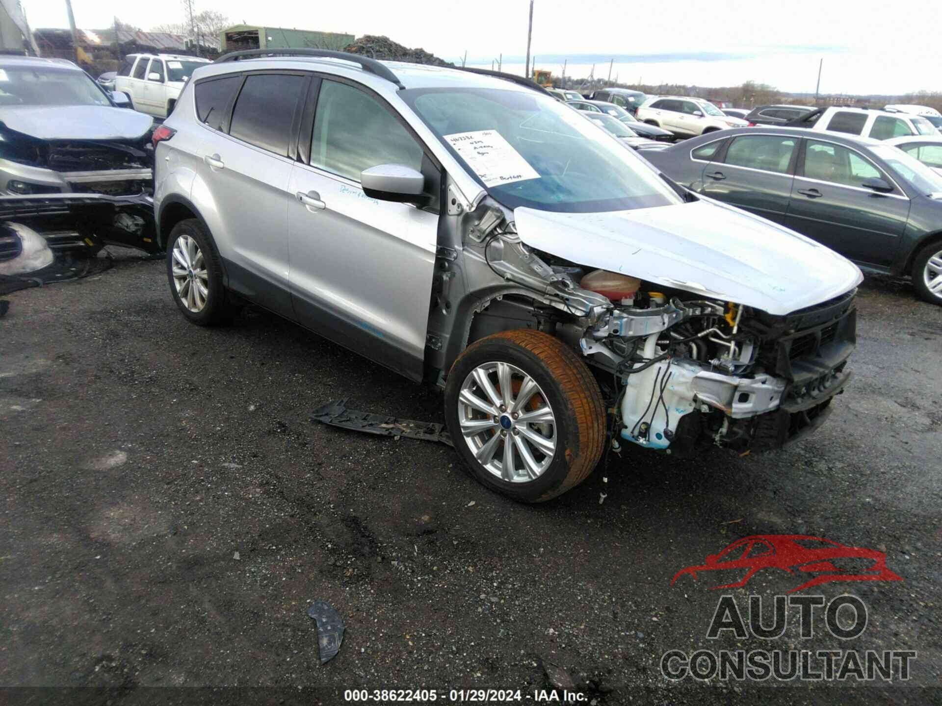 FORD ESCAPE 2019 - 1FMCU9HD2KUA10100