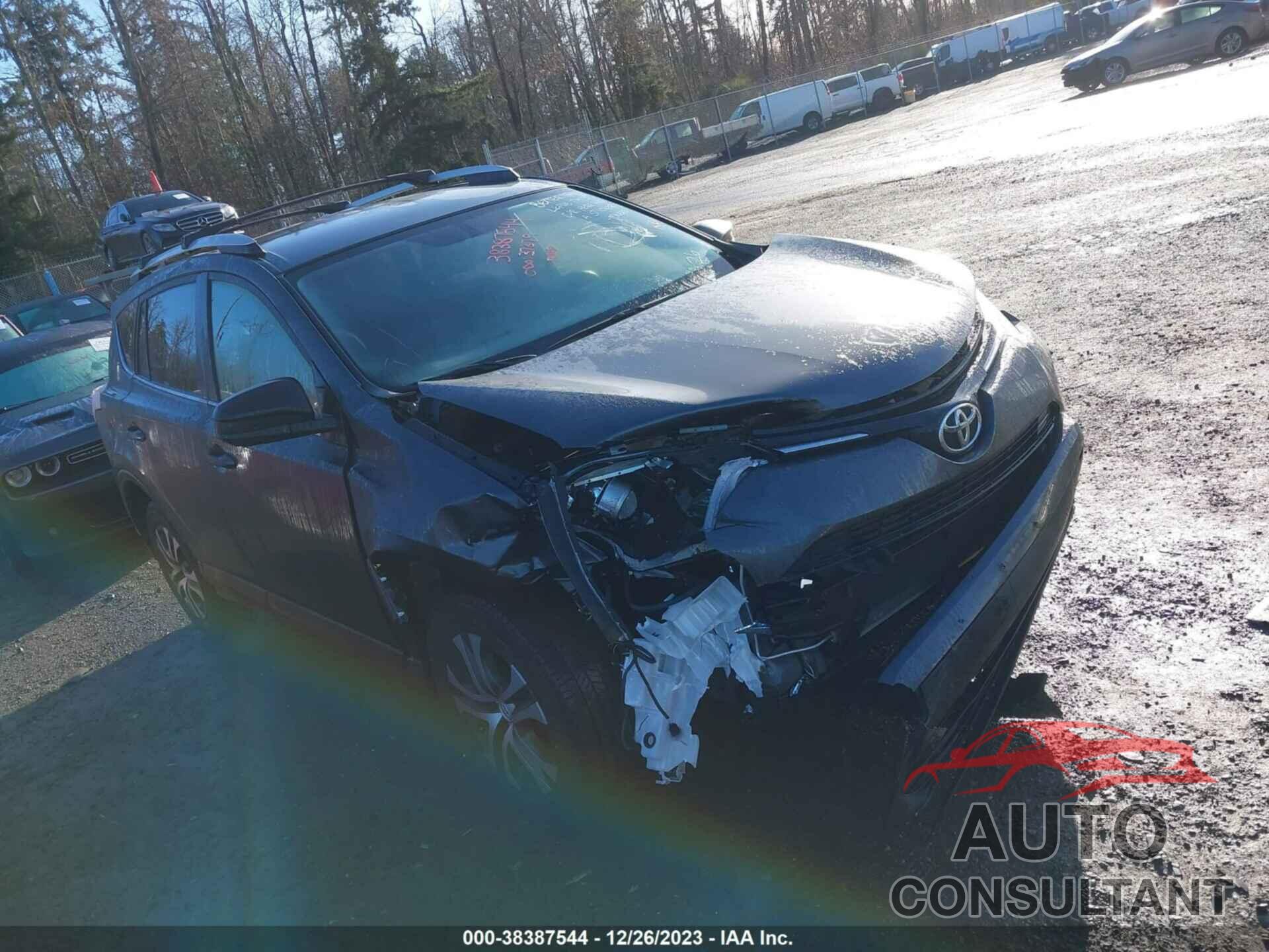 TOYOTA RAV4 2016 - JTMBFREV9GD177441