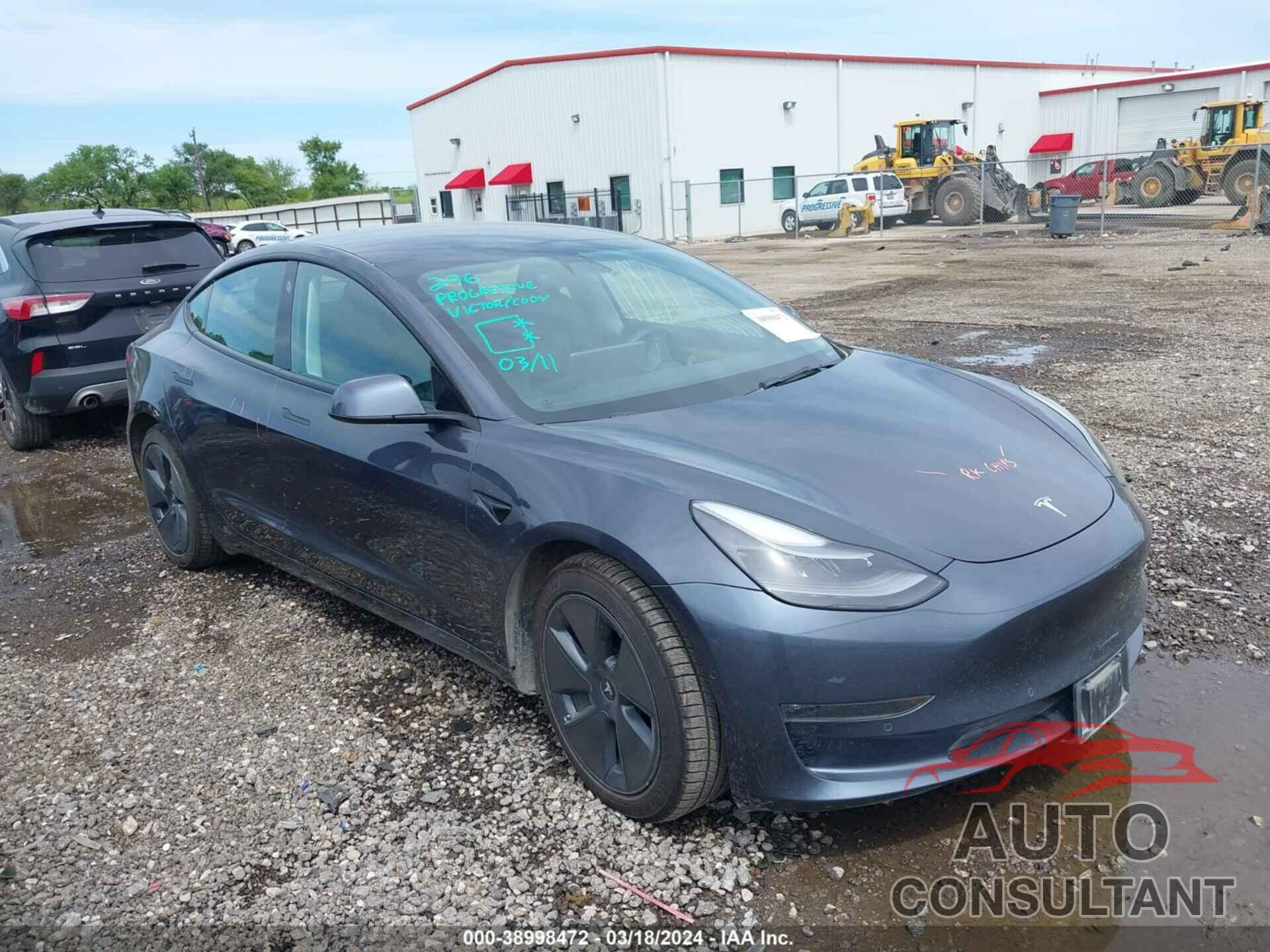 TESLA MODEL 3 2022 - 5YJ3E1EB5NF113188