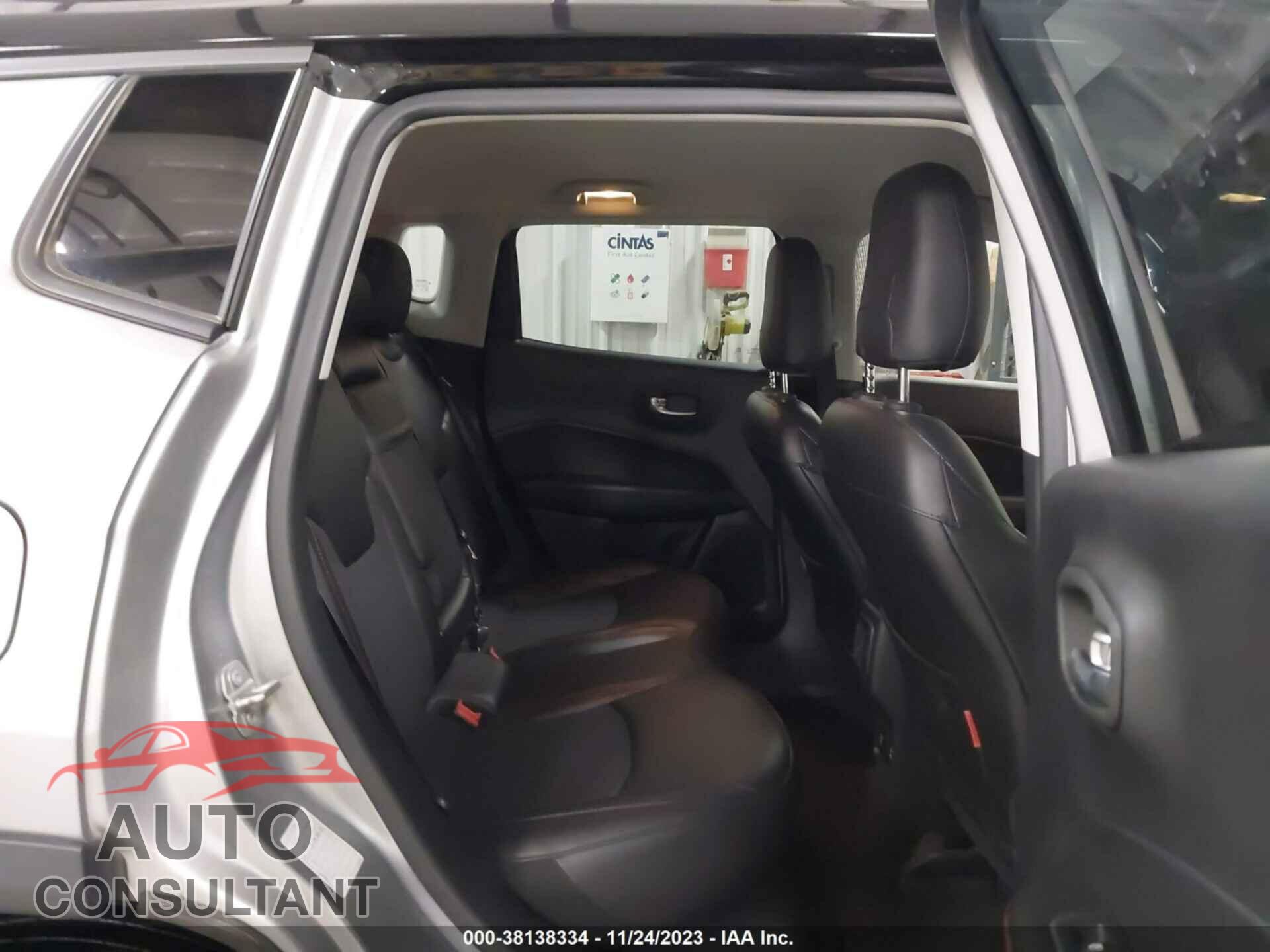 JEEP COMPASS 2019 - 3C4NJDDB2KT669012