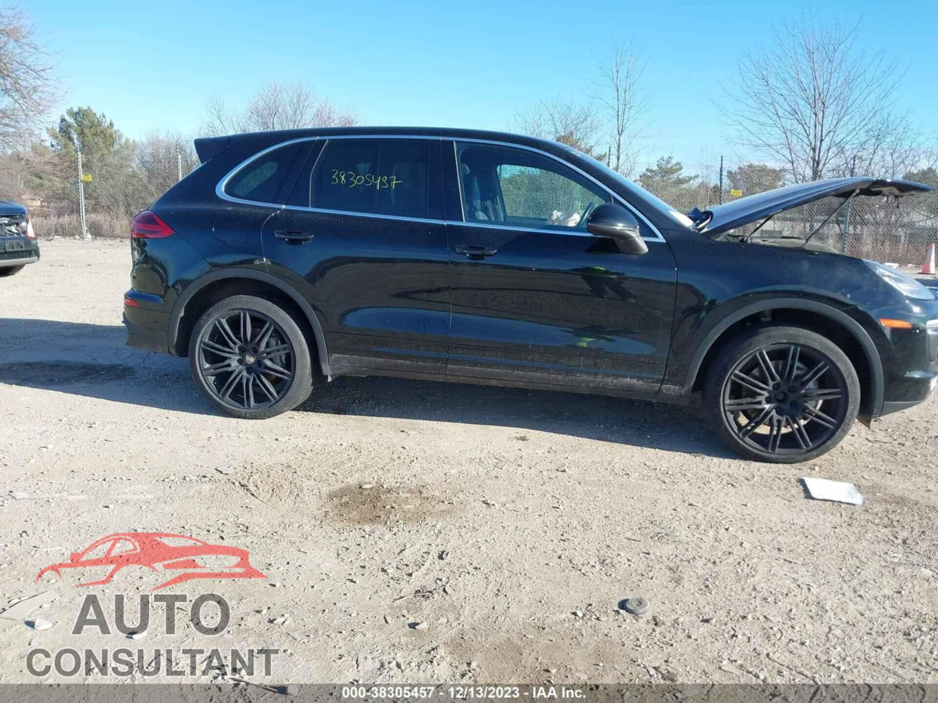 PORSCHE CAYENNE 2015 - WP1AB2A20FLA60599