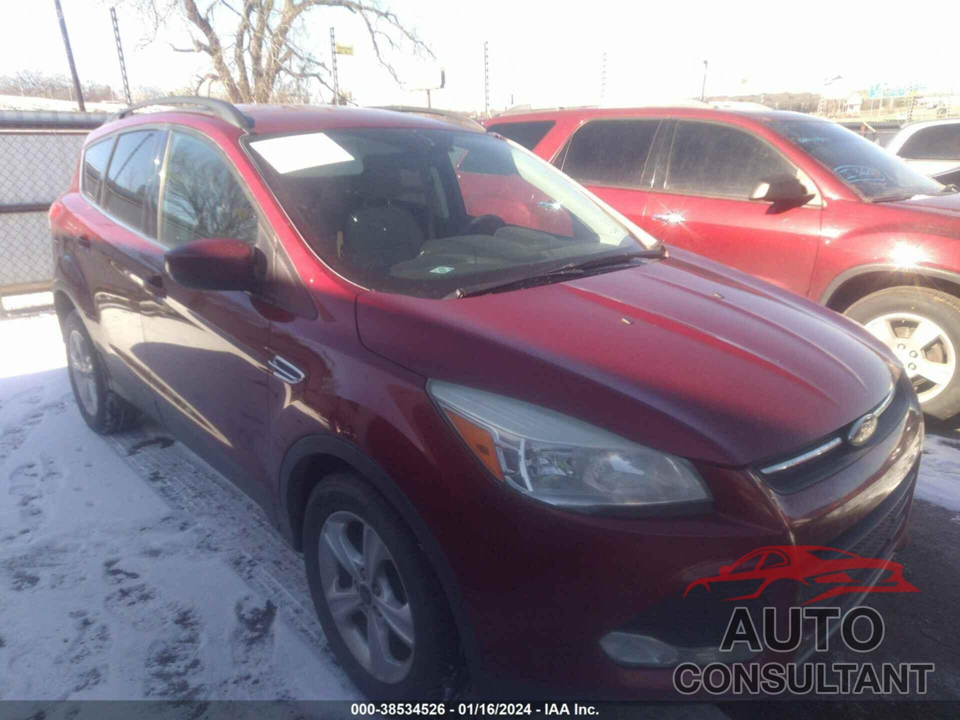 FORD ESCAPE 2015 - 1FMCU0GX5FUC61920