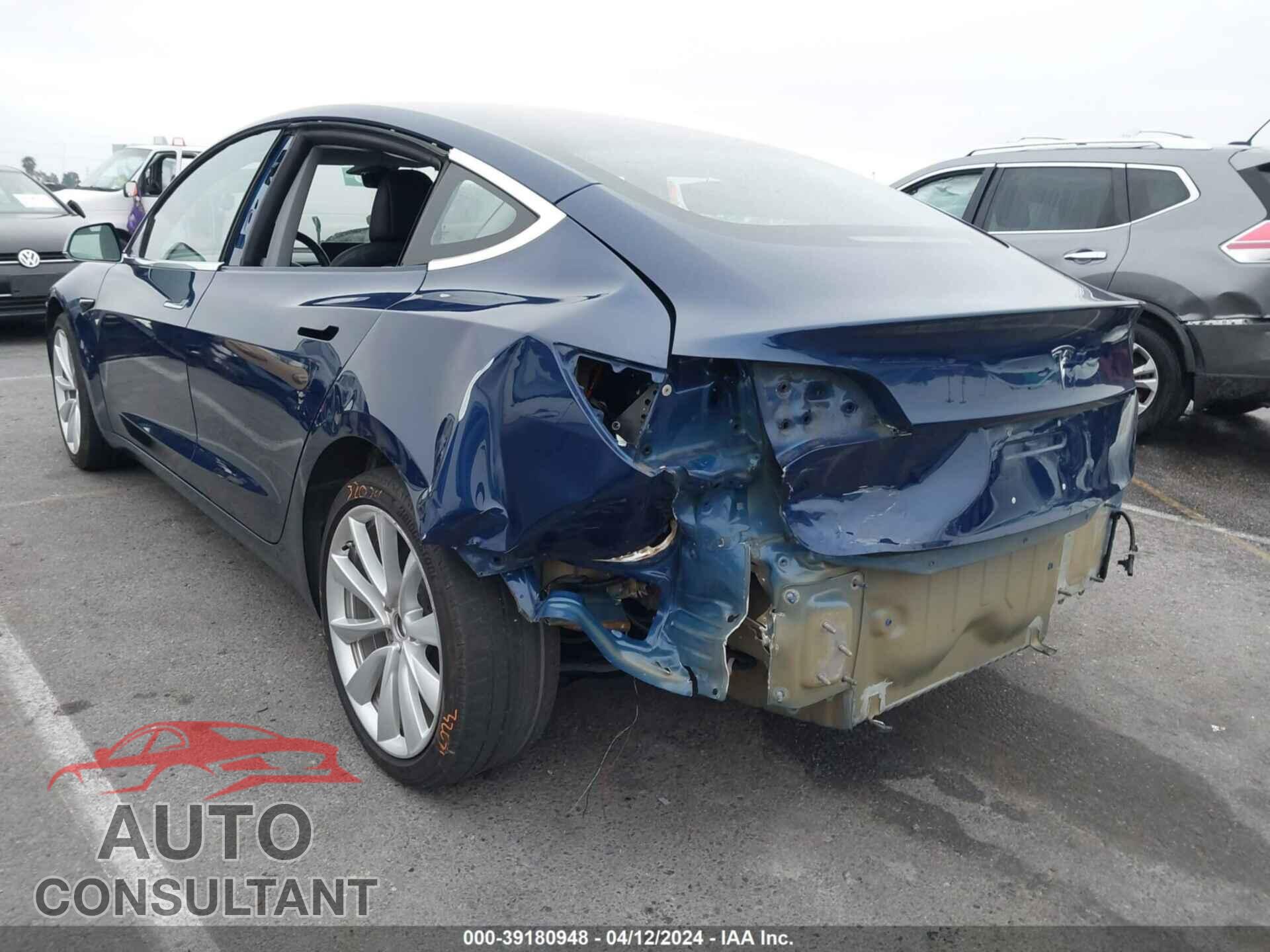 TESLA MODEL 3 2018 - 5YJ3E1EA5JF059957