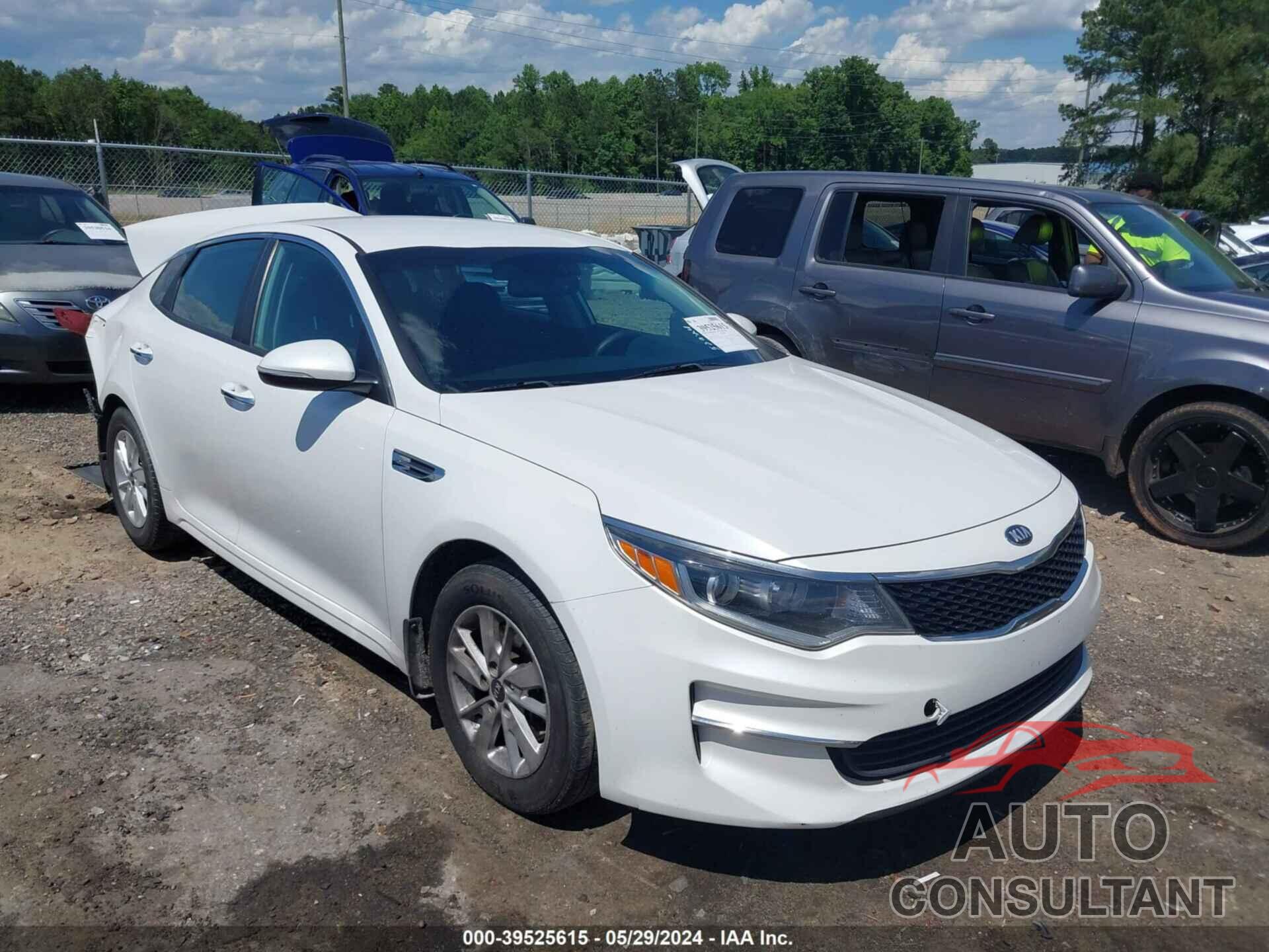 KIA OPTIMA 2017 - KNAGT4L38H5177720