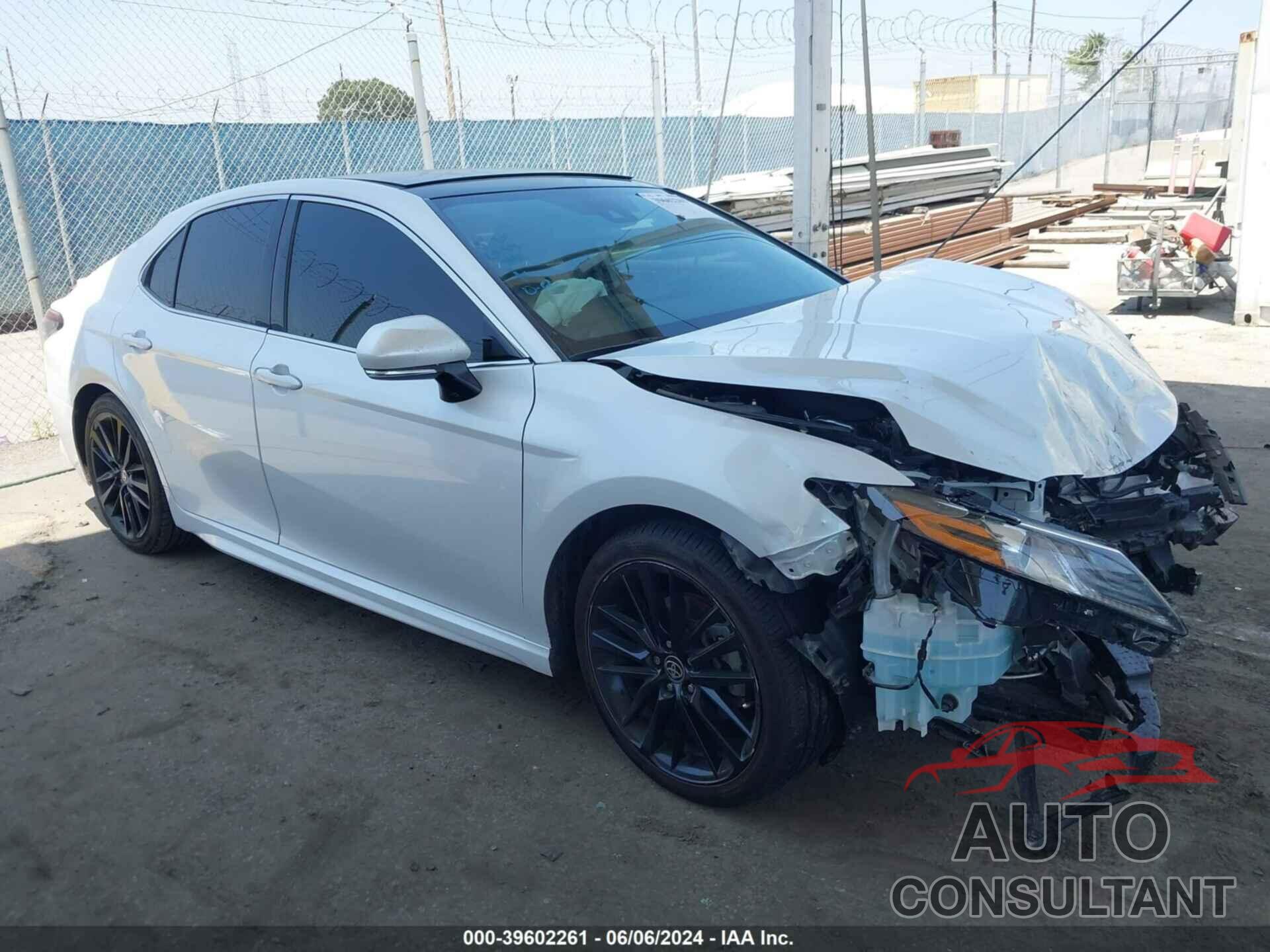 TOYOTA CAMRY 2021 - 4T1K61AK5MU596374