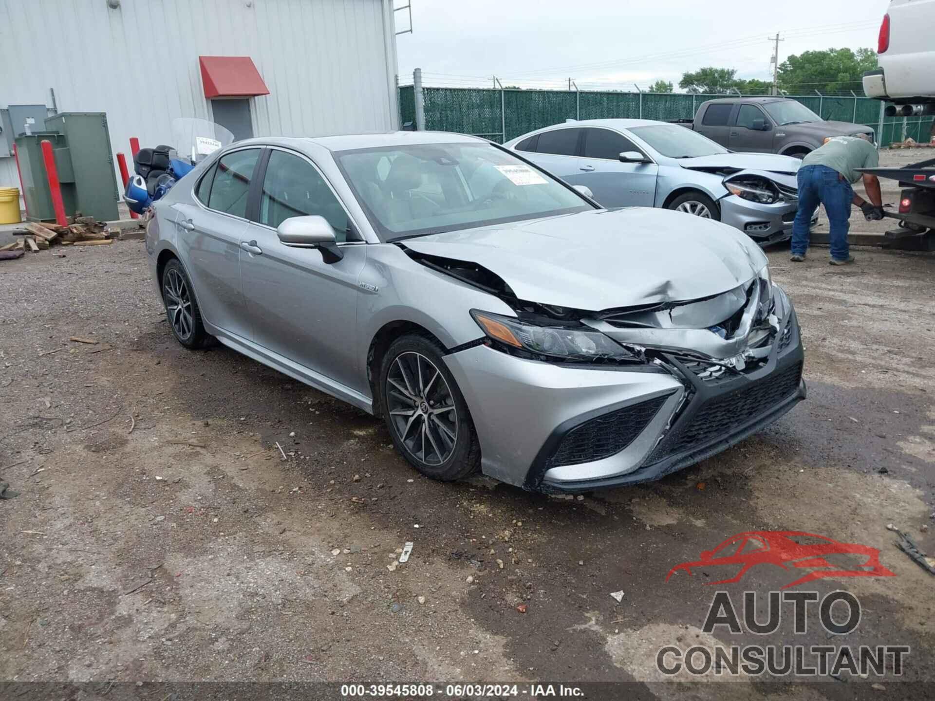 TOYOTA CAMRY 2021 - 4T1G31AK0MU564043