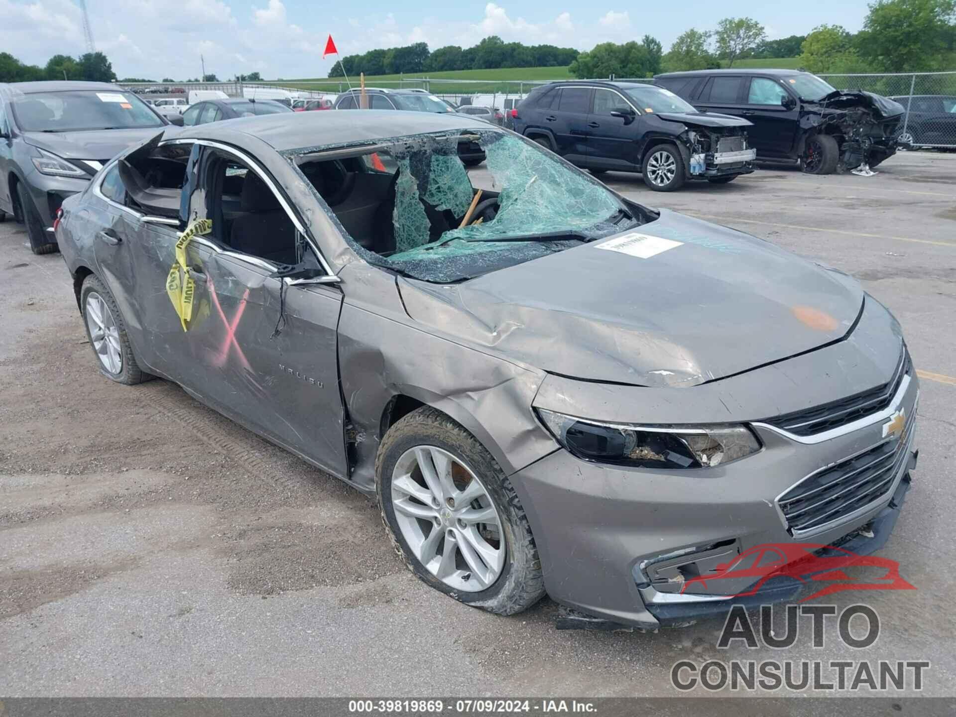 CHEVROLET MALIBU 2017 - 1G1ZE5ST5HF221432