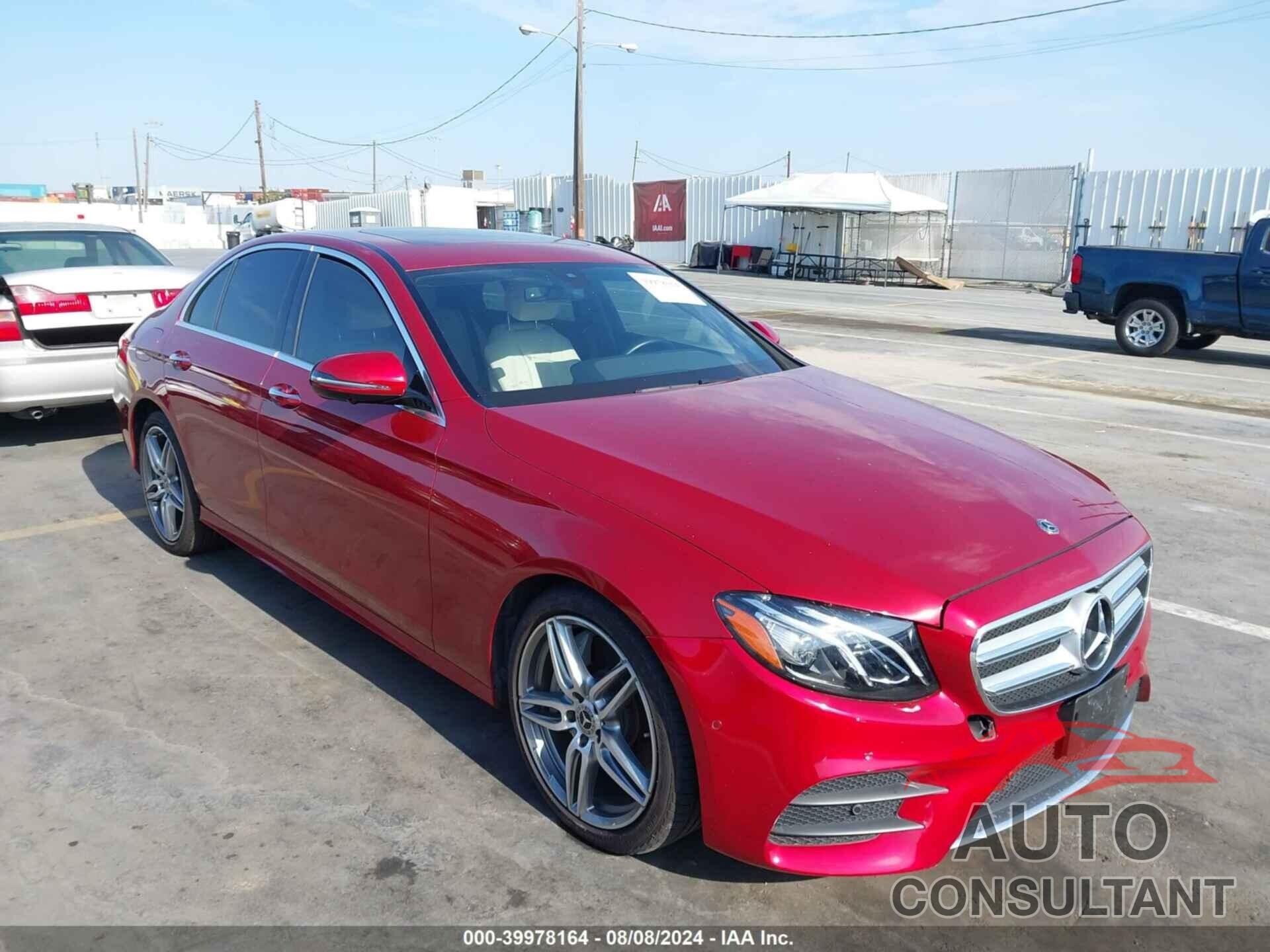 MERCEDES-BENZ E 300 2019 - WDDZF4JB8KA570327