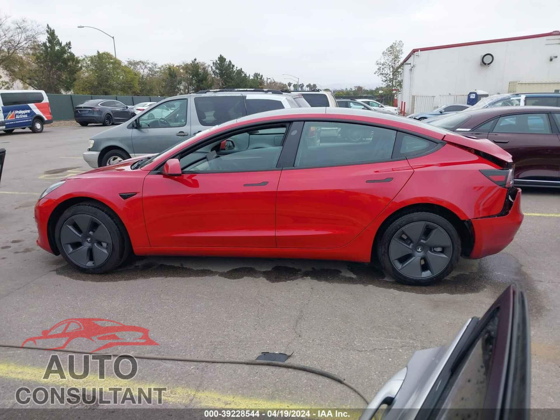 TESLA MODEL 3 2023 - 5YJ3E1EA0PF544452