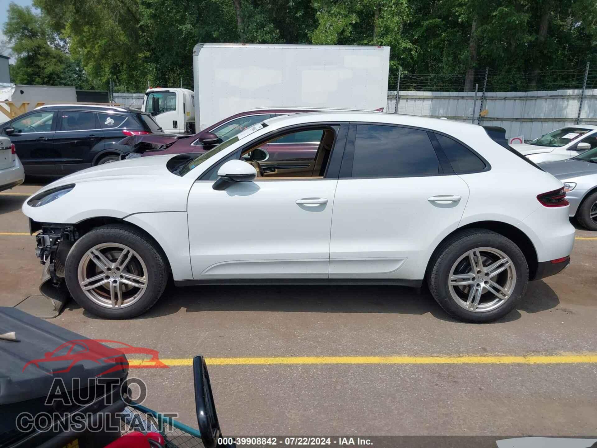 PORSCHE MACAN 2017 - WP1AA2A52HLB05932