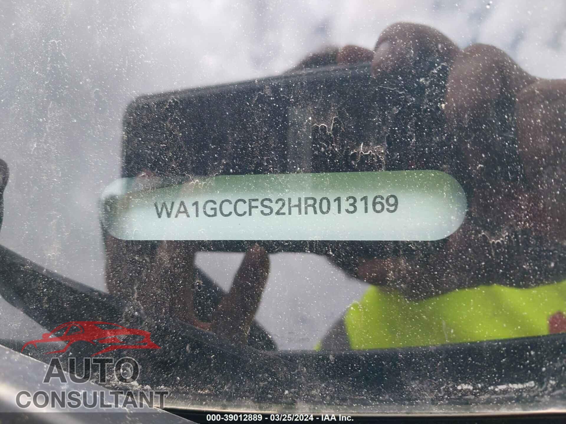 AUDI Q3 2017 - WA1GCCFS2HR013169