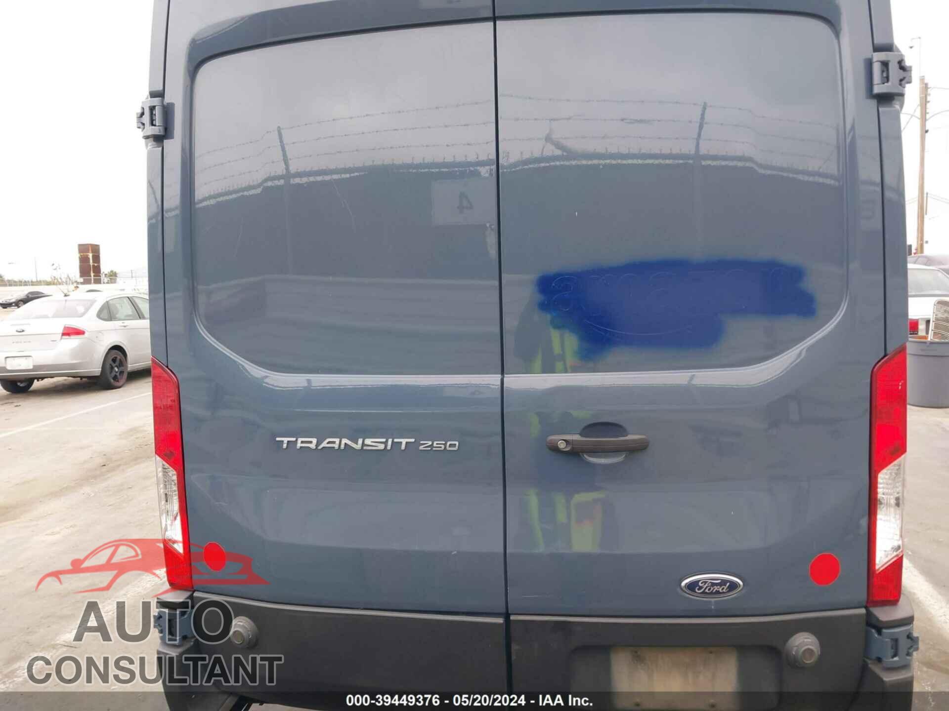 FORD TRANSIT-250 2019 - 1FTYR3XM5KKB08852