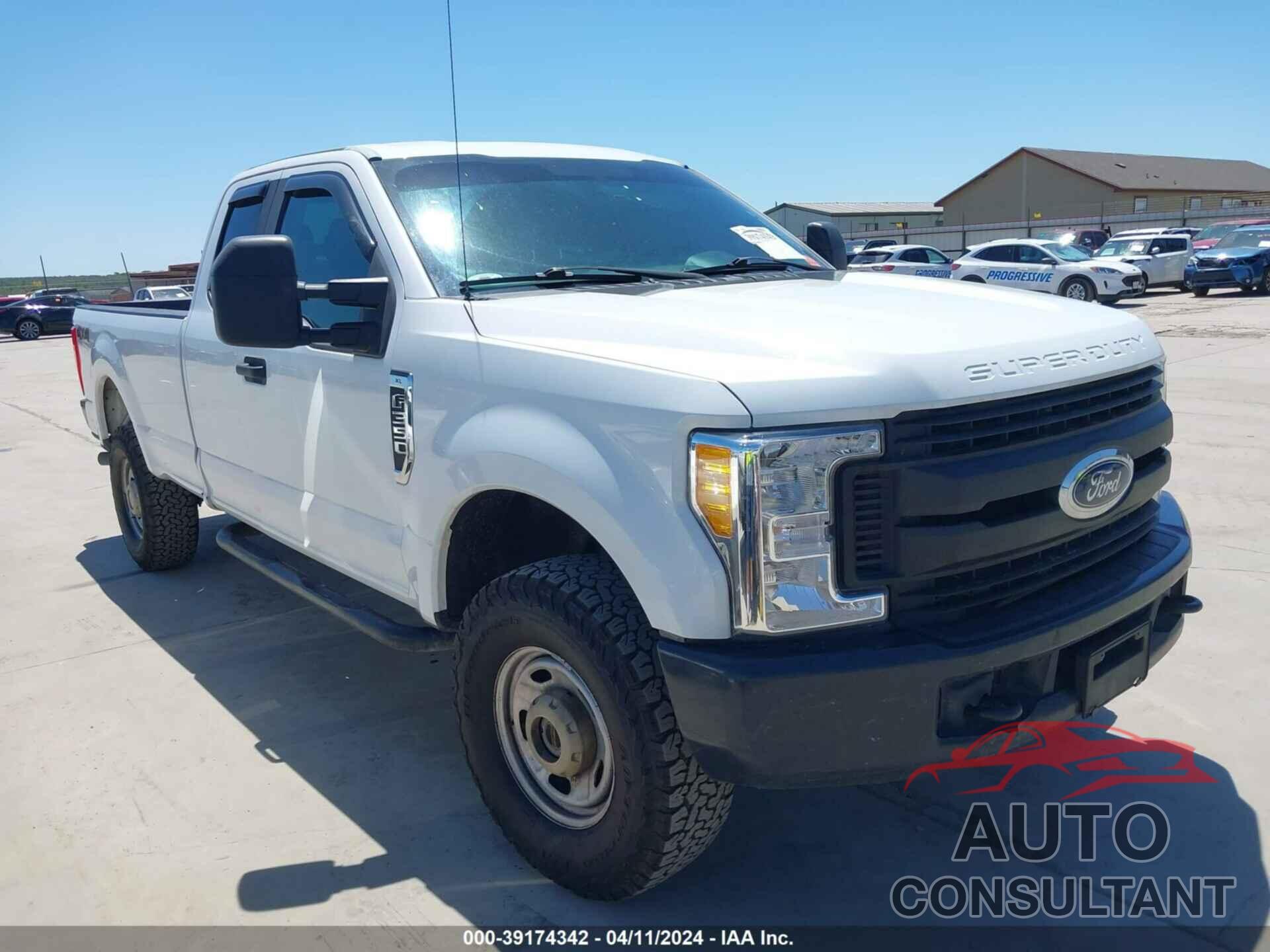 FORD F-350 2017 - 1FT8X3B65HEC10724