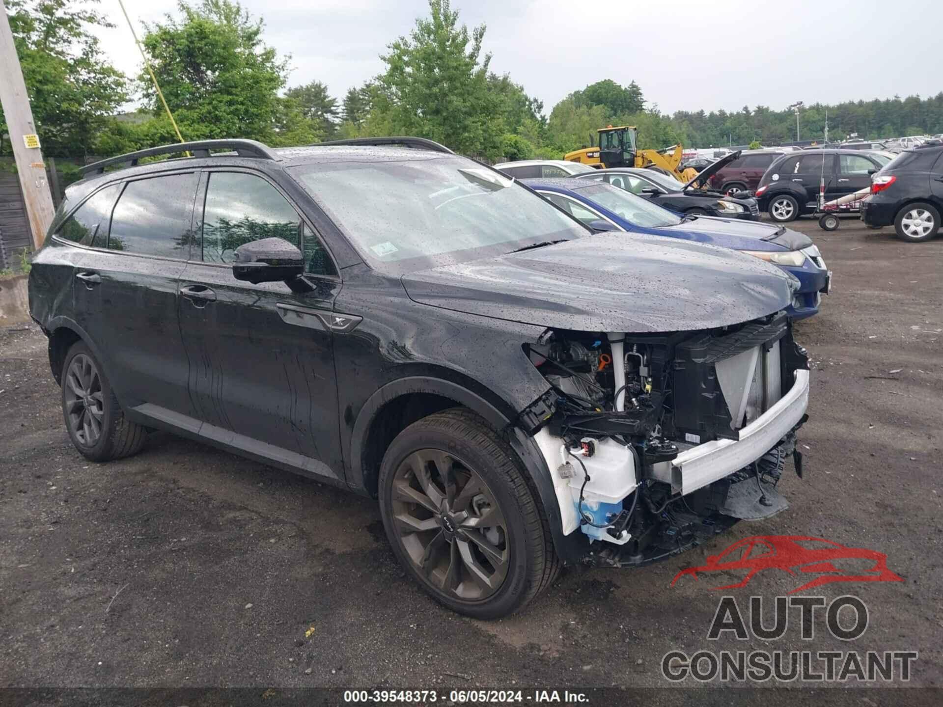 KIA SORENTO 2023 - 5XYRKDLF4PG240942