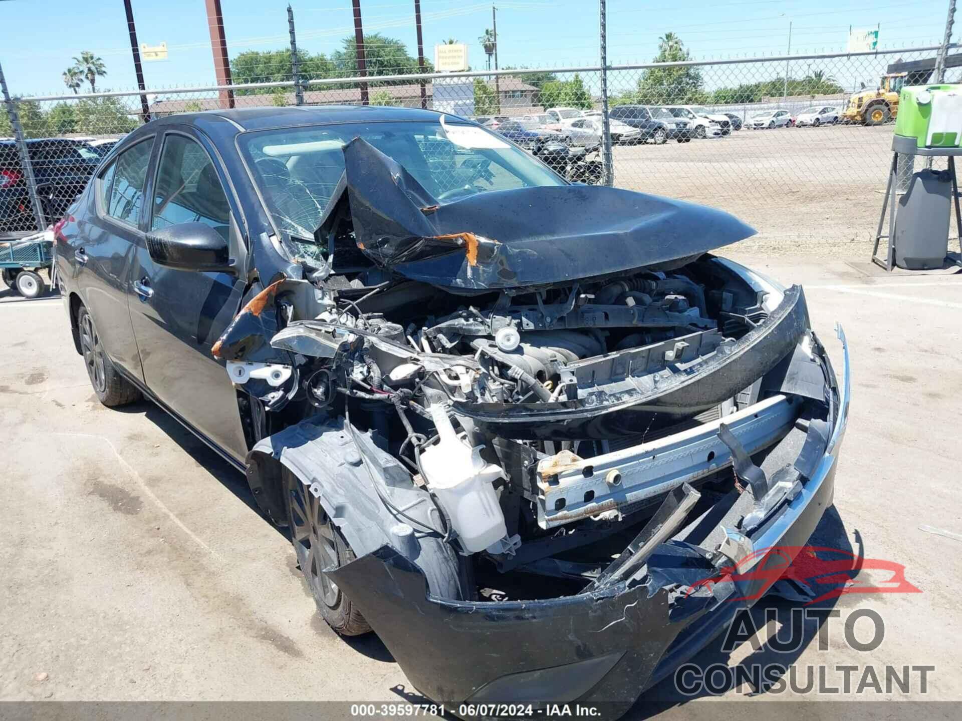 NISSAN VERSA 2017 - 3N1CN7AP5HL806727