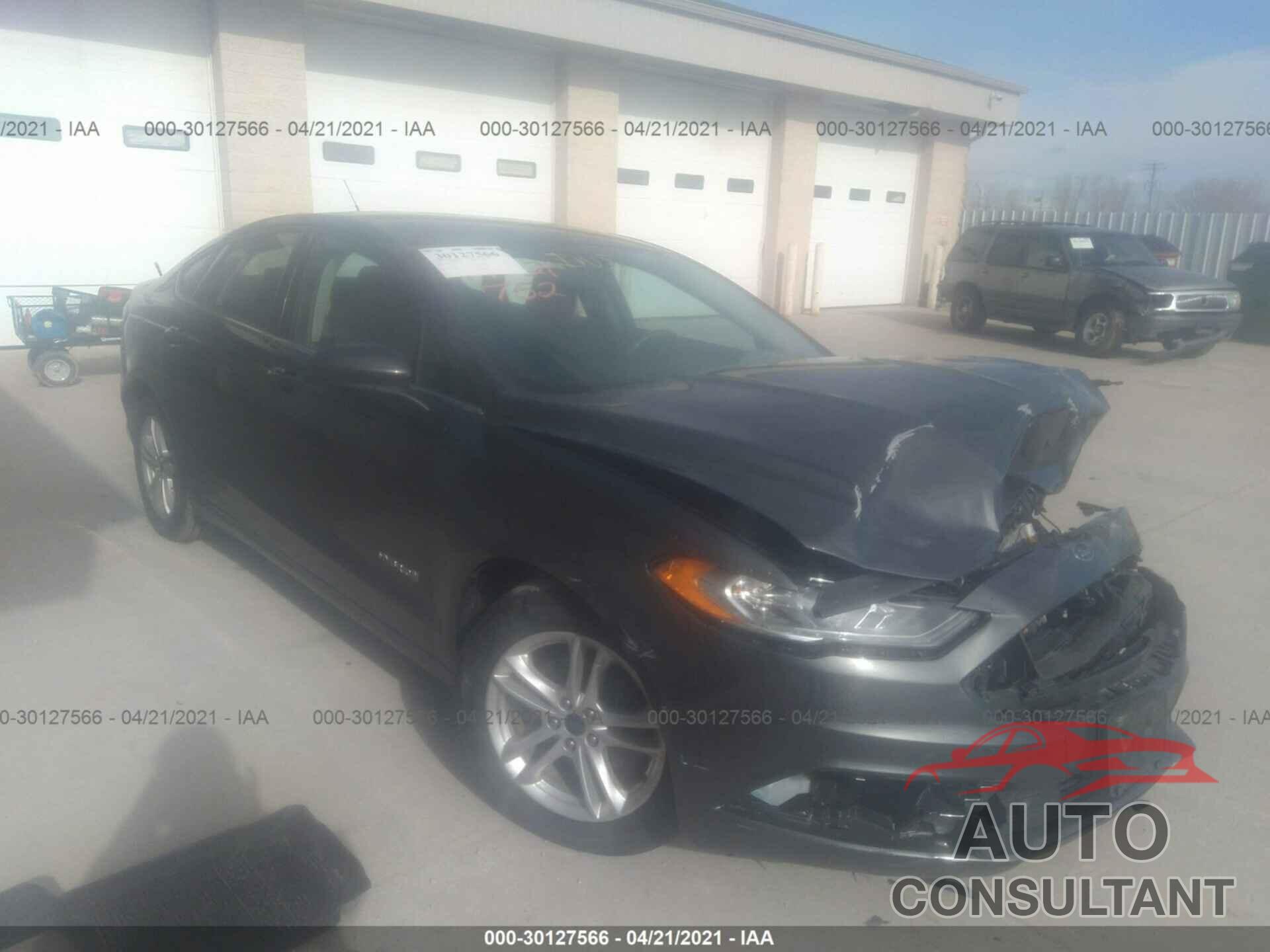 FORD FUSION HYBRID 2018 - 3FA6P0LU8JR201558