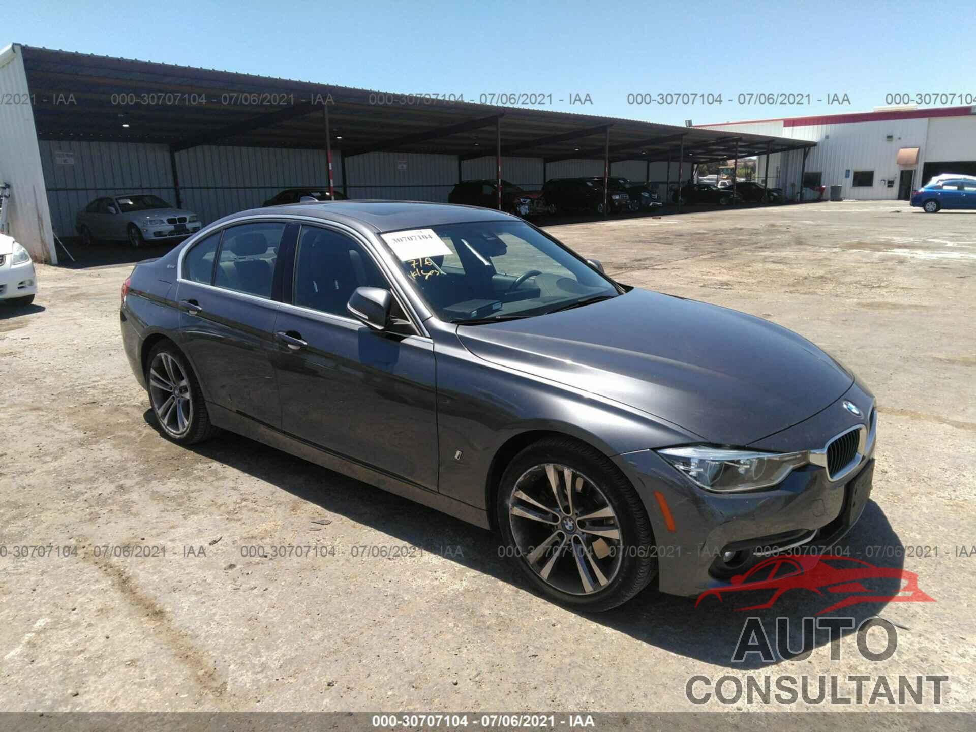 BMW 3 SERIES 2018 - WBA8E1C57JA758685