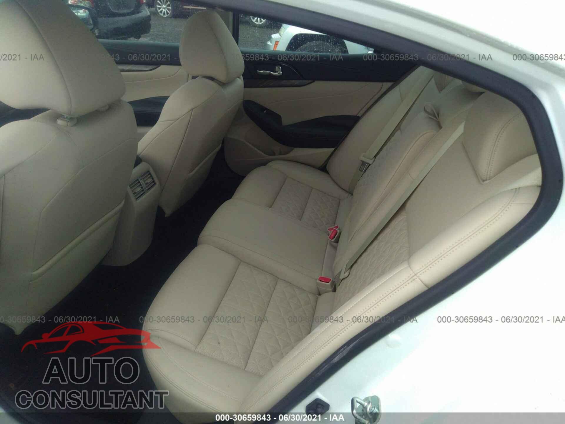 NISSAN MAXIMA 2017 - 1N4AA6AP4HC456471