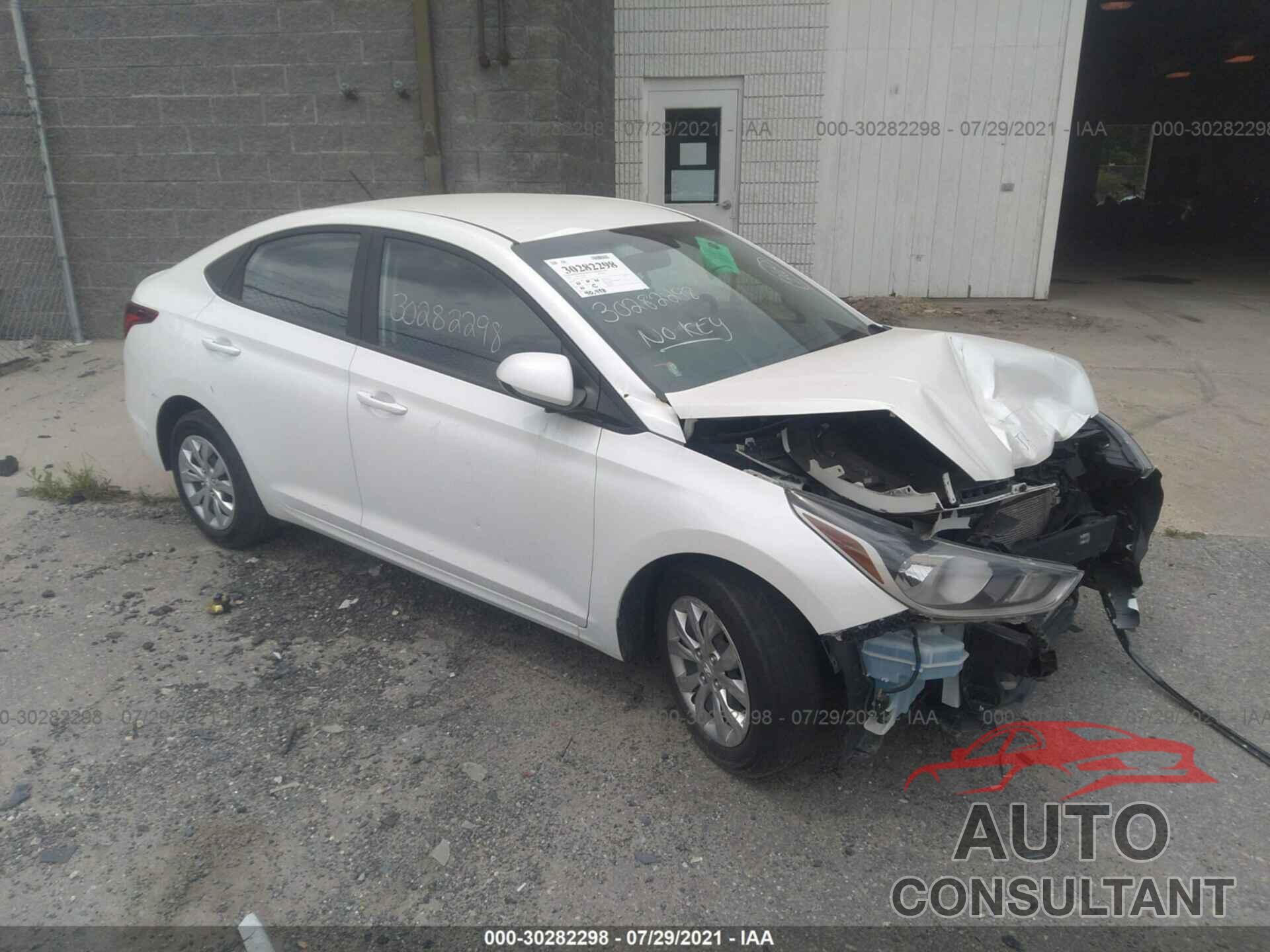 HYUNDAI ACCENT 2018 - 3KPC24A32JE028558