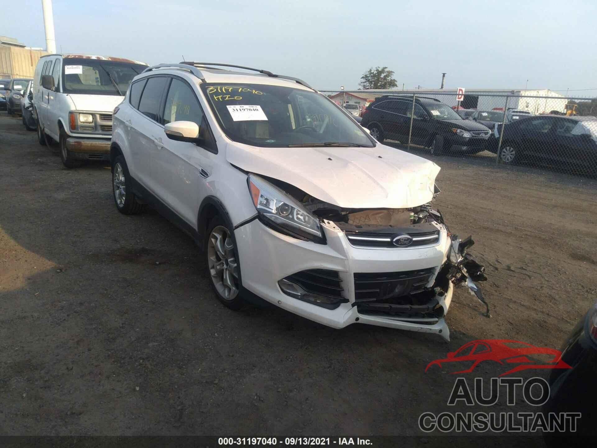 FORD ESCAPE 2016 - 1FMCU9J97GUB28396
