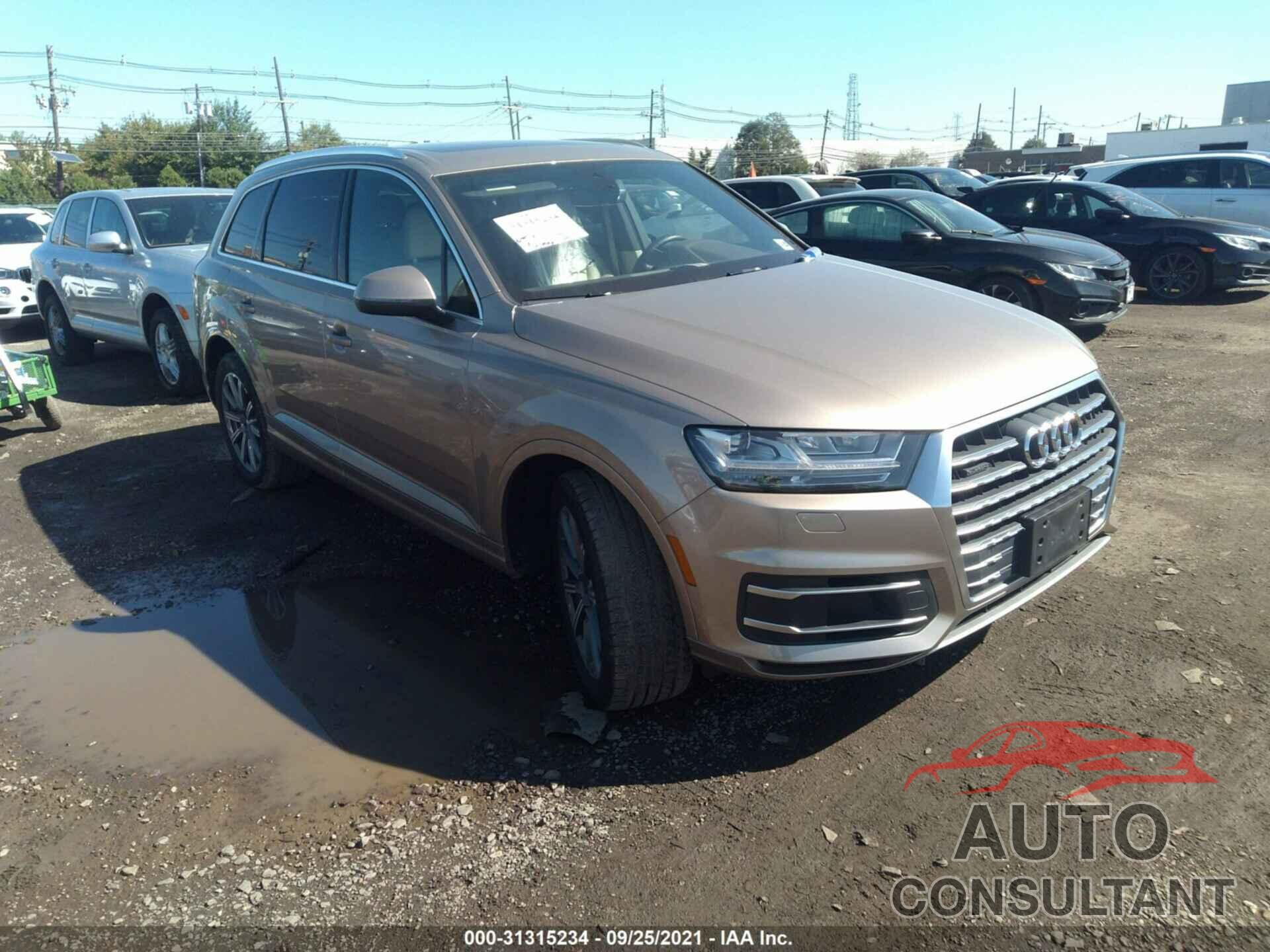 AUDI Q7 2018 - WA1LHAF7XJD019949