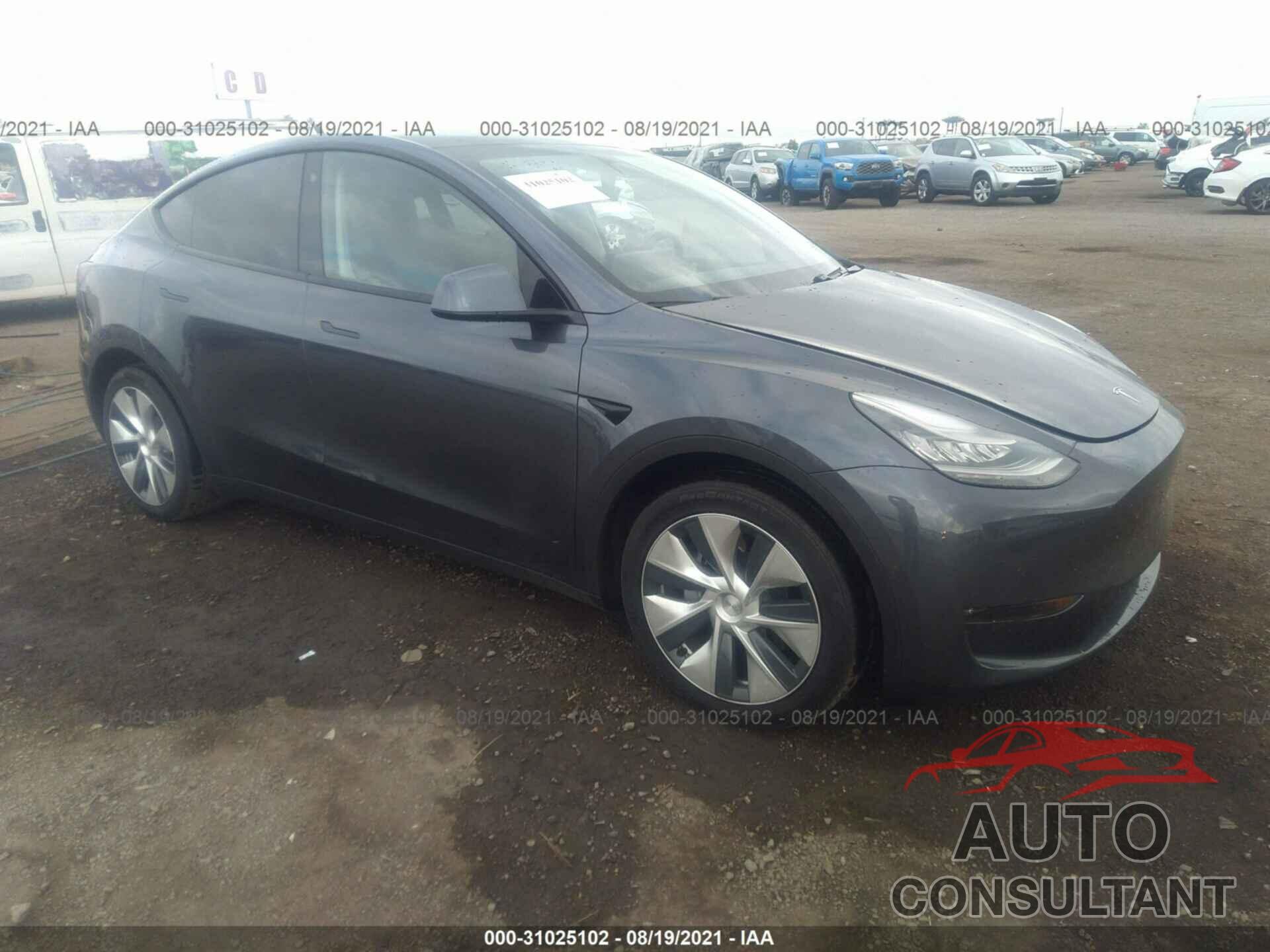 TESLA MODEL Y 2020 - 5YJYGDEE2LF015082