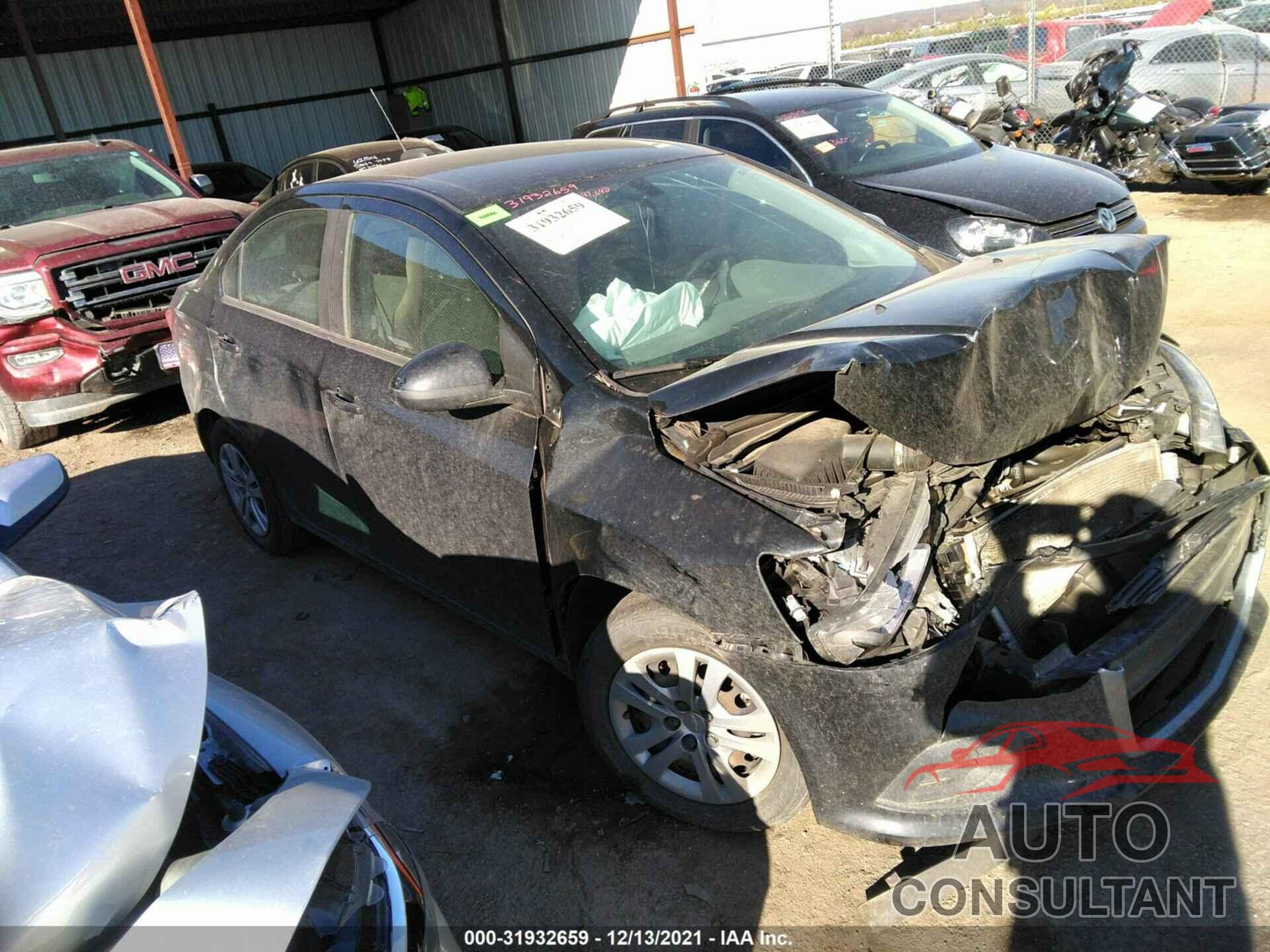 CHEVROLET SONIC 2019 - 1G1JB5SB7K4136186