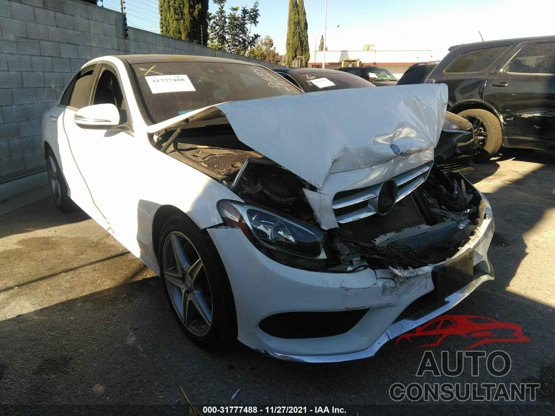 MERCEDES-BENZ C-CLASS 2016 - 55SWF4KBXGU153431