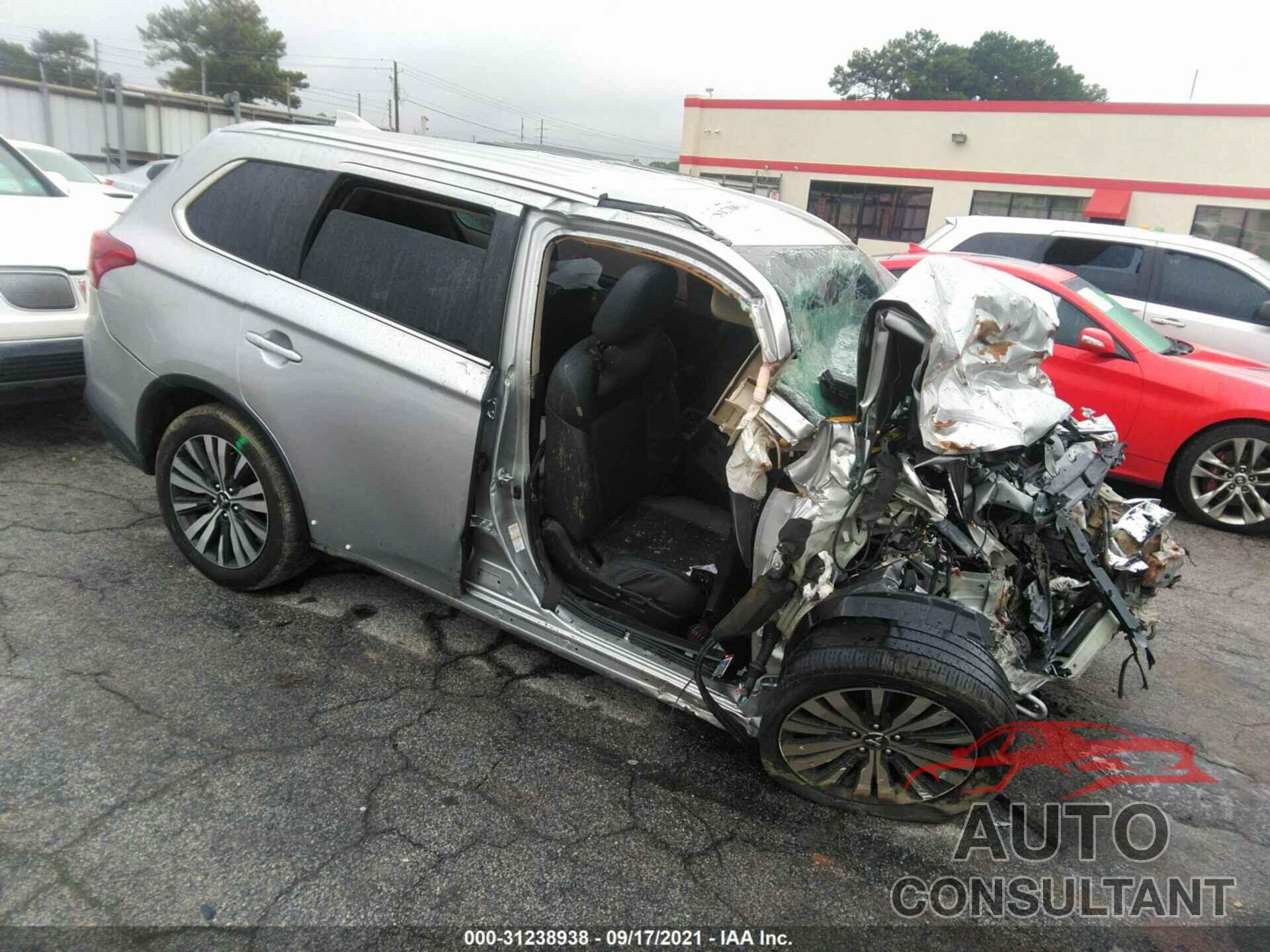 MITSUBISHI OUTLANDER 2019 - JA4AD3A33KZ023042