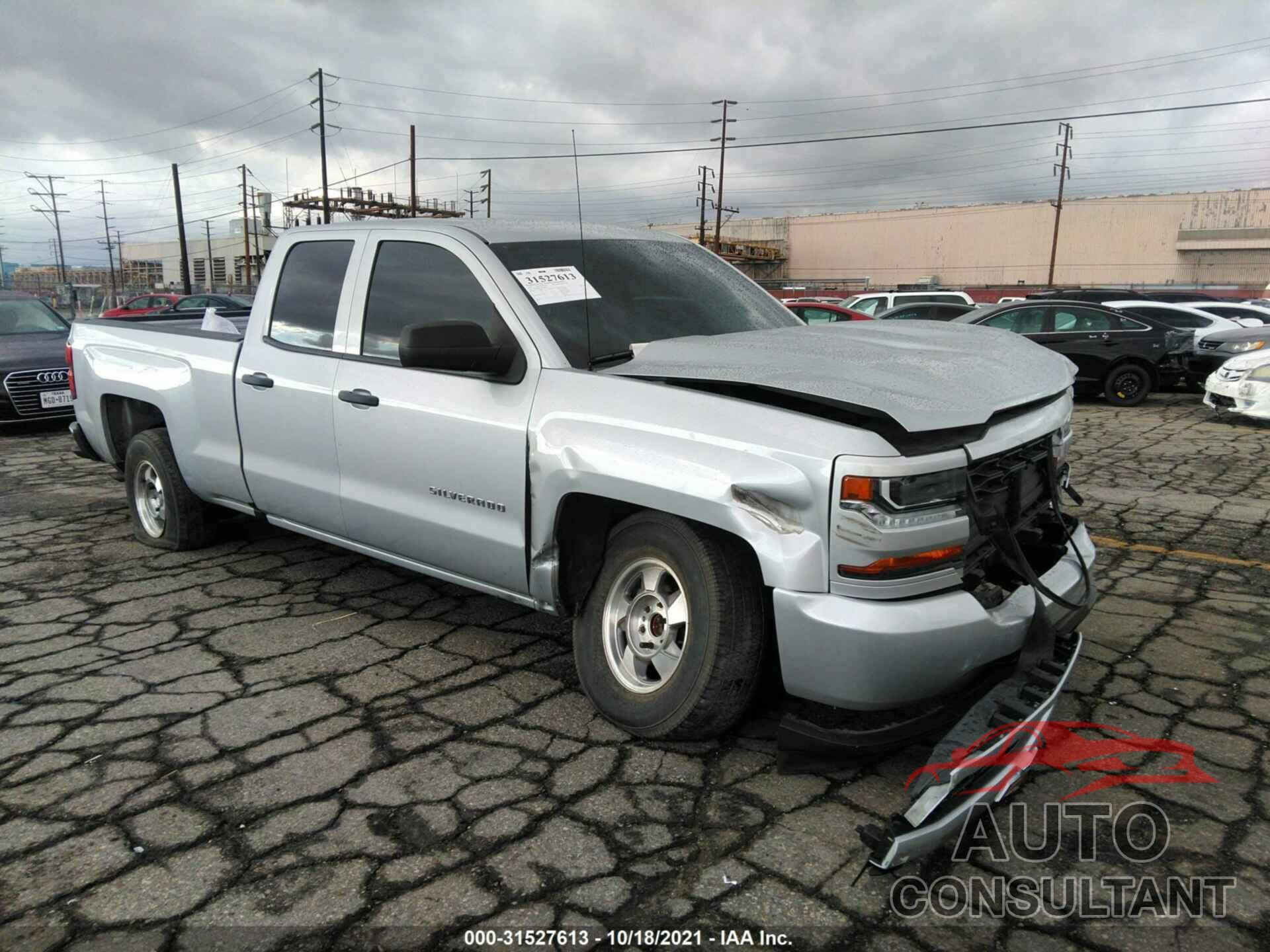 CHEVROLET SILVERADO 1500 2018 - 1GCRCPEC2JZ219002