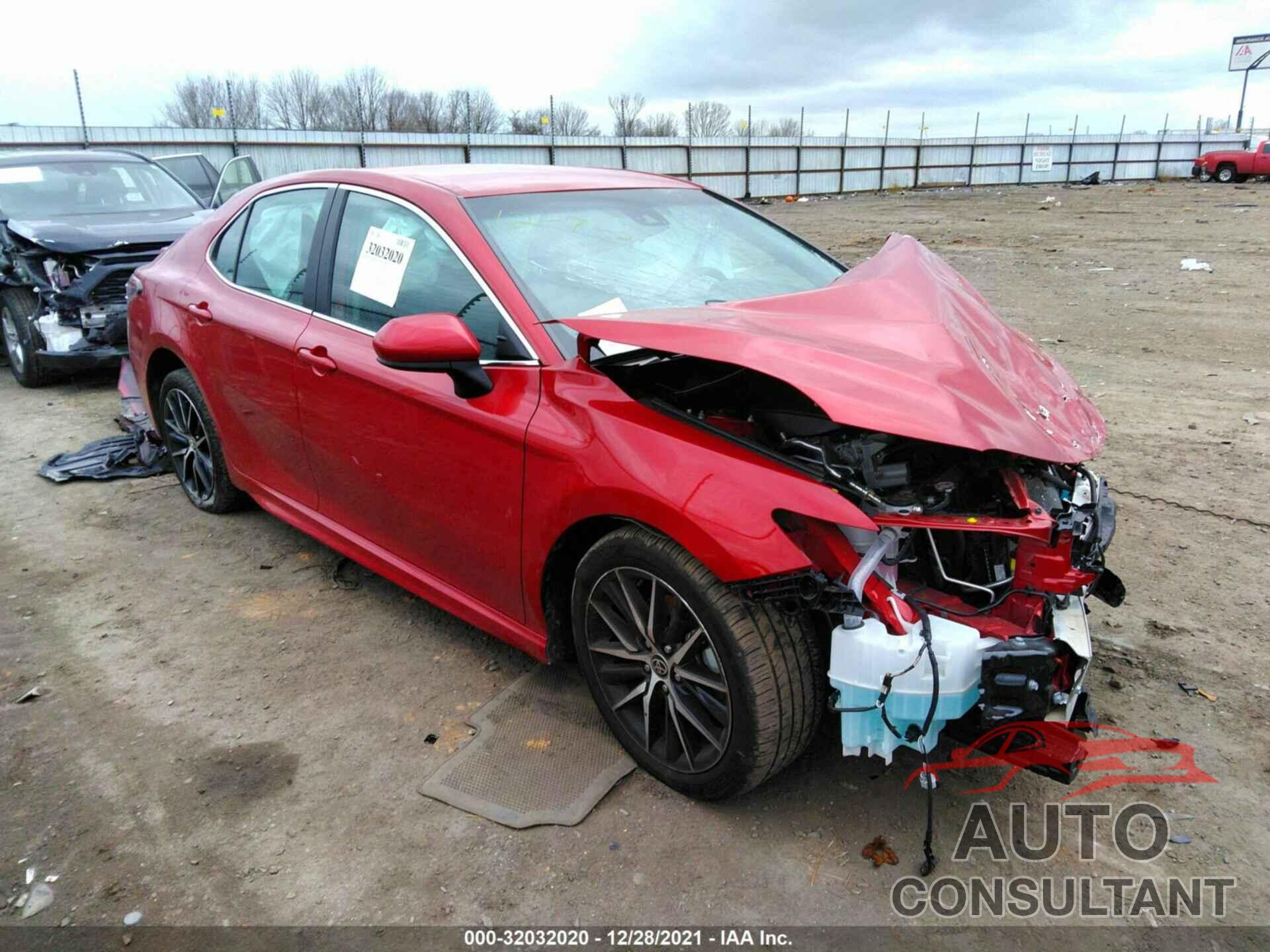 TOYOTA CAMRY 2021 - 4T1G11AK7MU427316