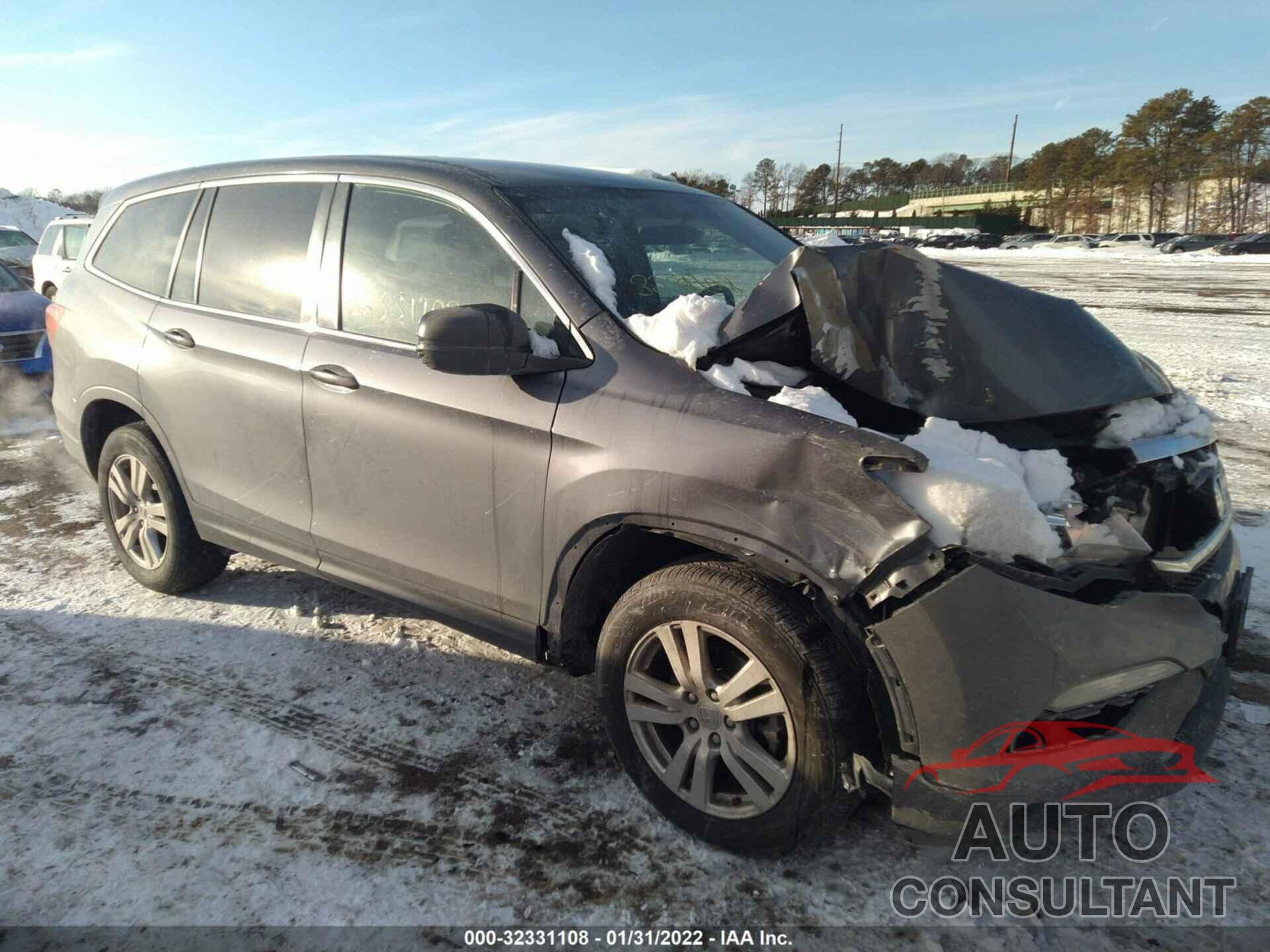 HONDA PILOT 2017 - 5FNYF6H15HB103929