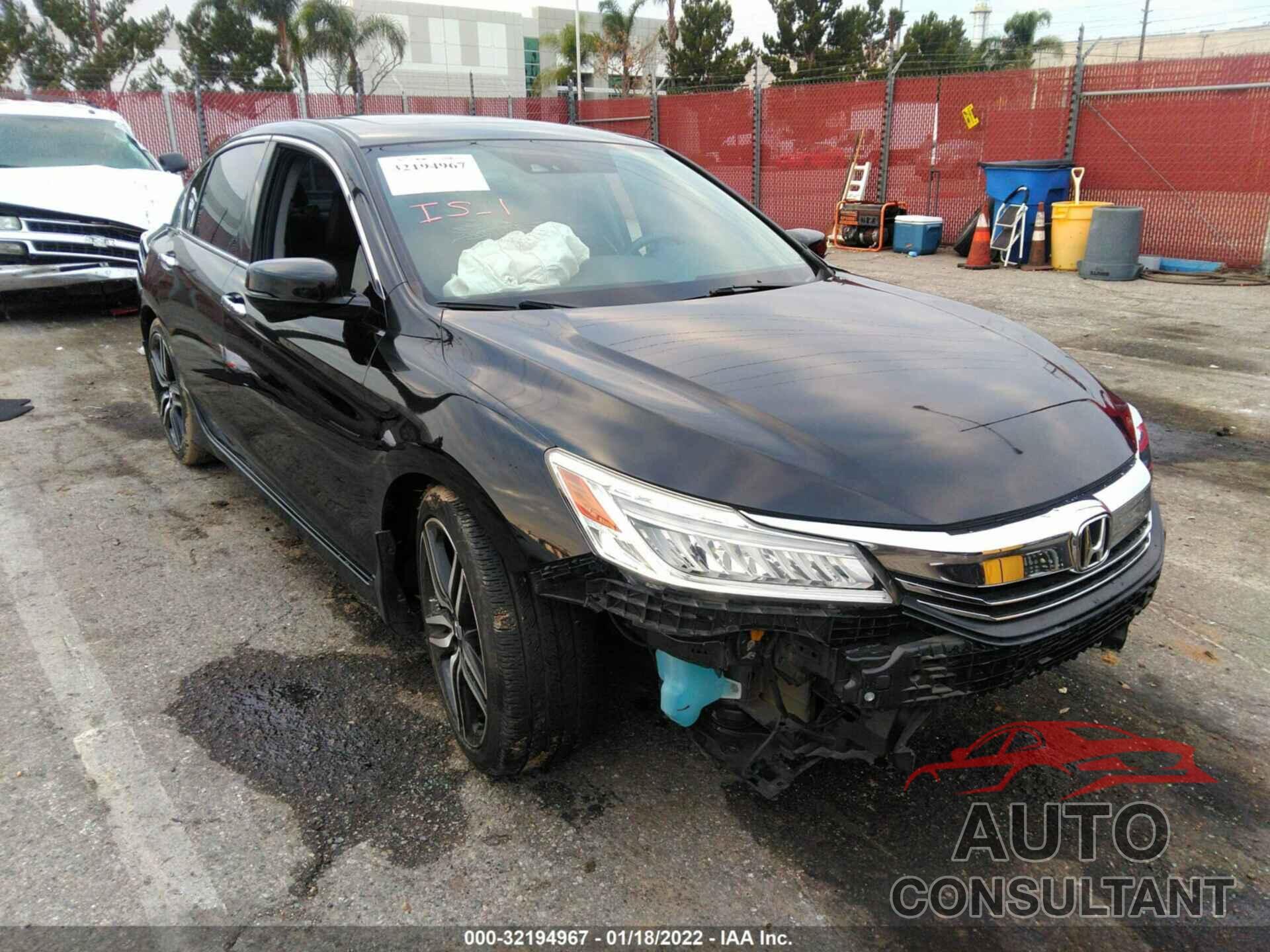HONDA ACCORD SEDAN 2016 - 1HGCR3F98GA026636