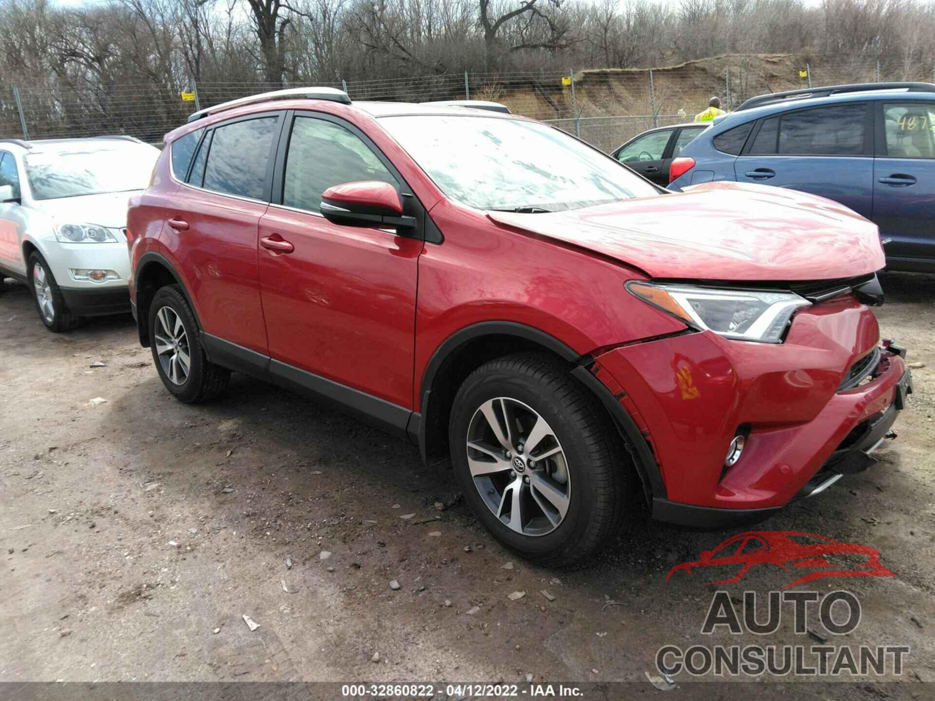 TOYOTA RAV4 2016 - JTMRFREV3GJ074824