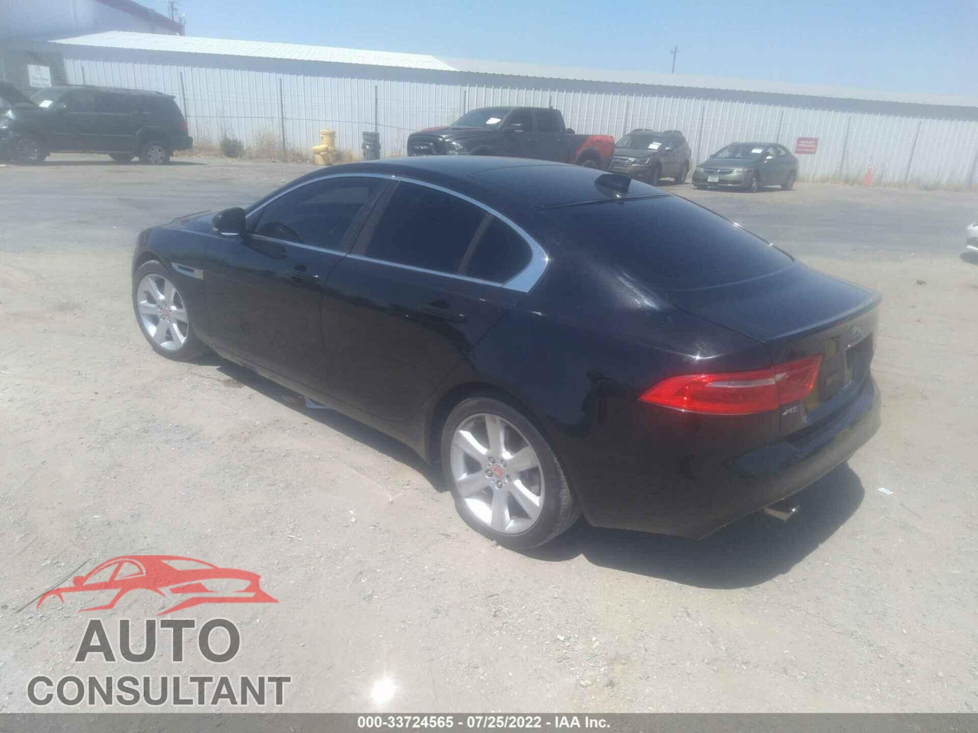 JAGUAR XE 2017 - SAJAE4BG2HA952500