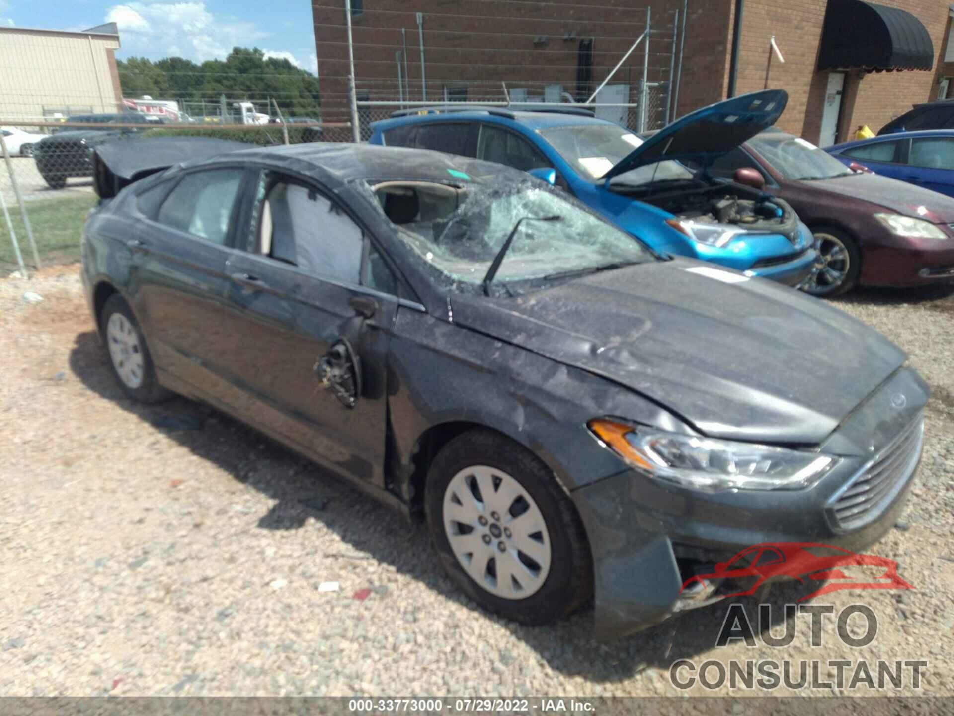 FORD FUSION 2019 - 3FA6P0G78KR146583