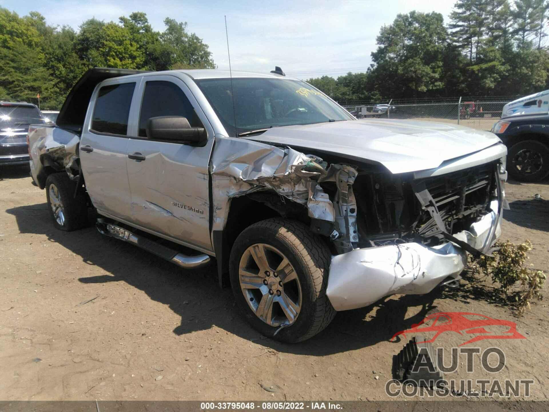 CHEVROLET SILVERADO 1500 2018 - 3GCUKPEC7JG229232