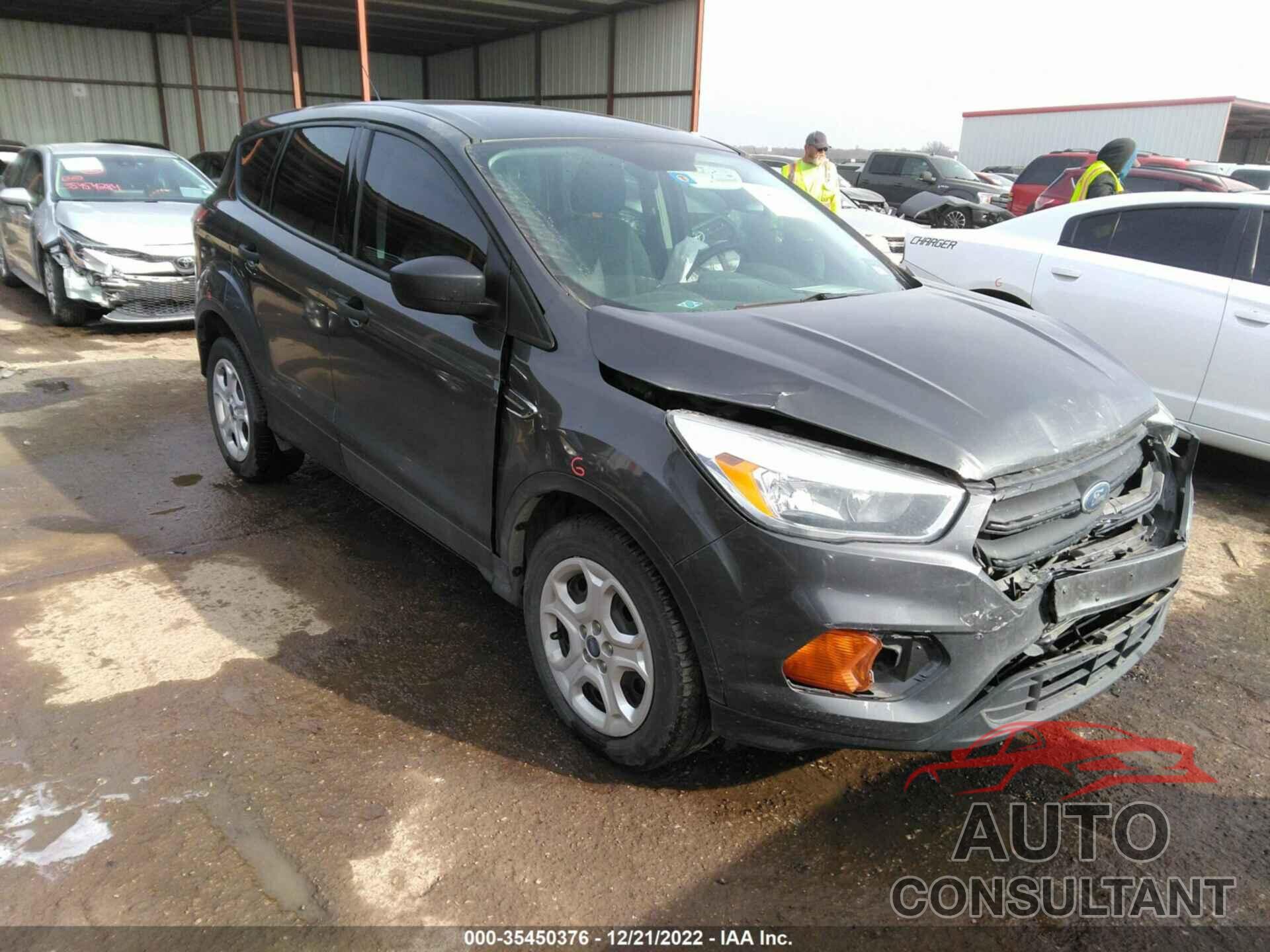 FORD ESCAPE 2017 - 1FMCU0F77HUB42416
