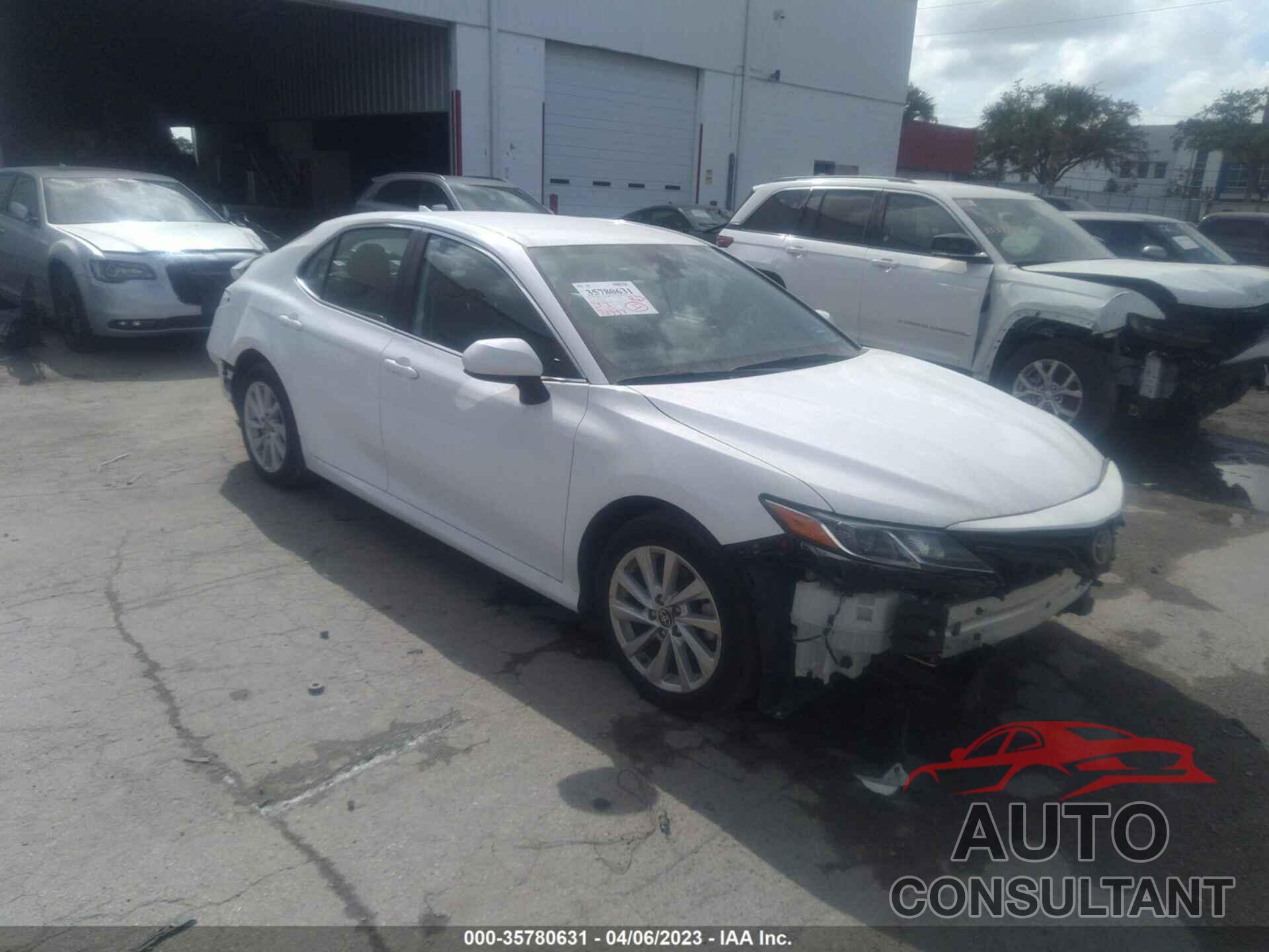 TOYOTA CAMRY 2021 - 4T1C11AK3MU587837