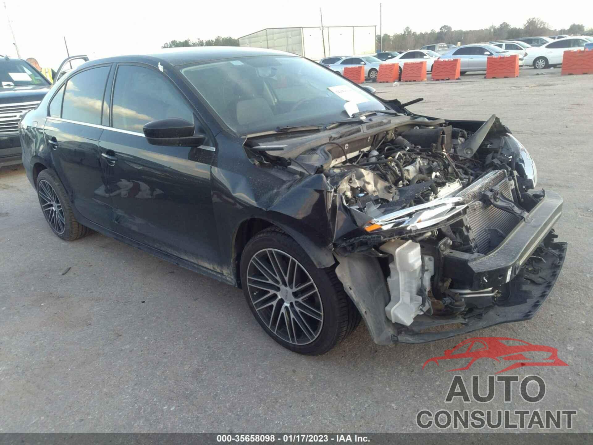 VOLKSWAGEN JETTA 2017 - 3VW2B7AJ7HM287068