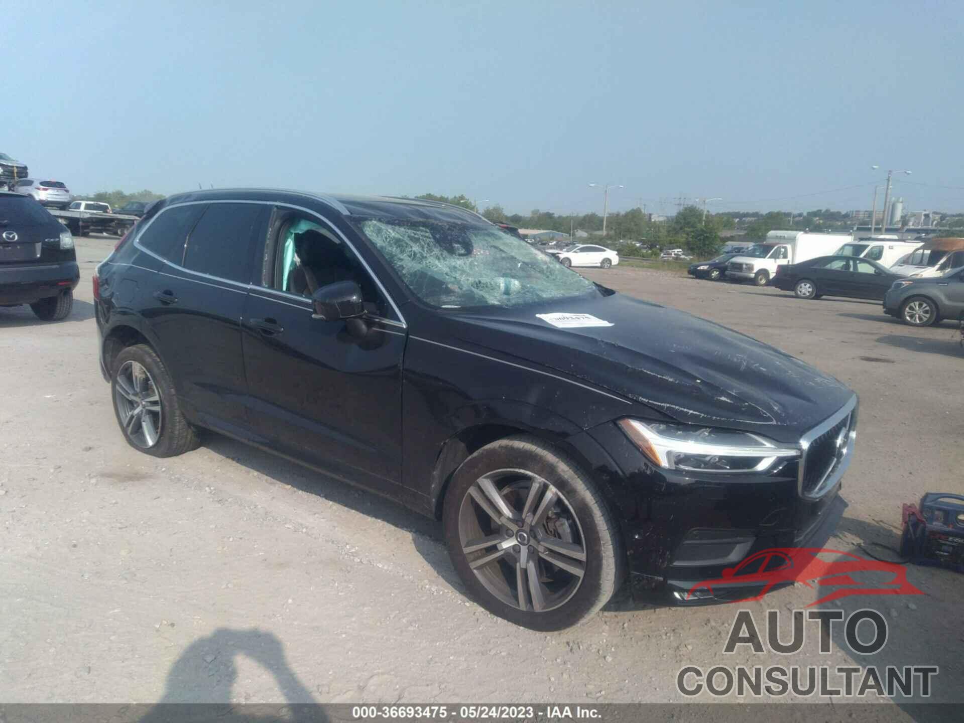 VOLVO XC60 2018 - YV4A22RK0J1075840