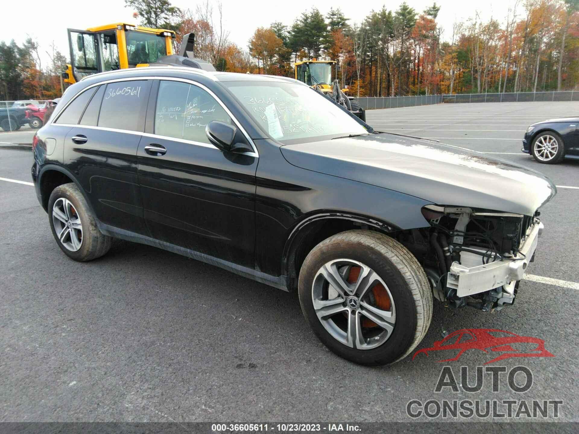 MERCEDES-BENZ GLC 300 2019 - WDC0G4KB2KF658639