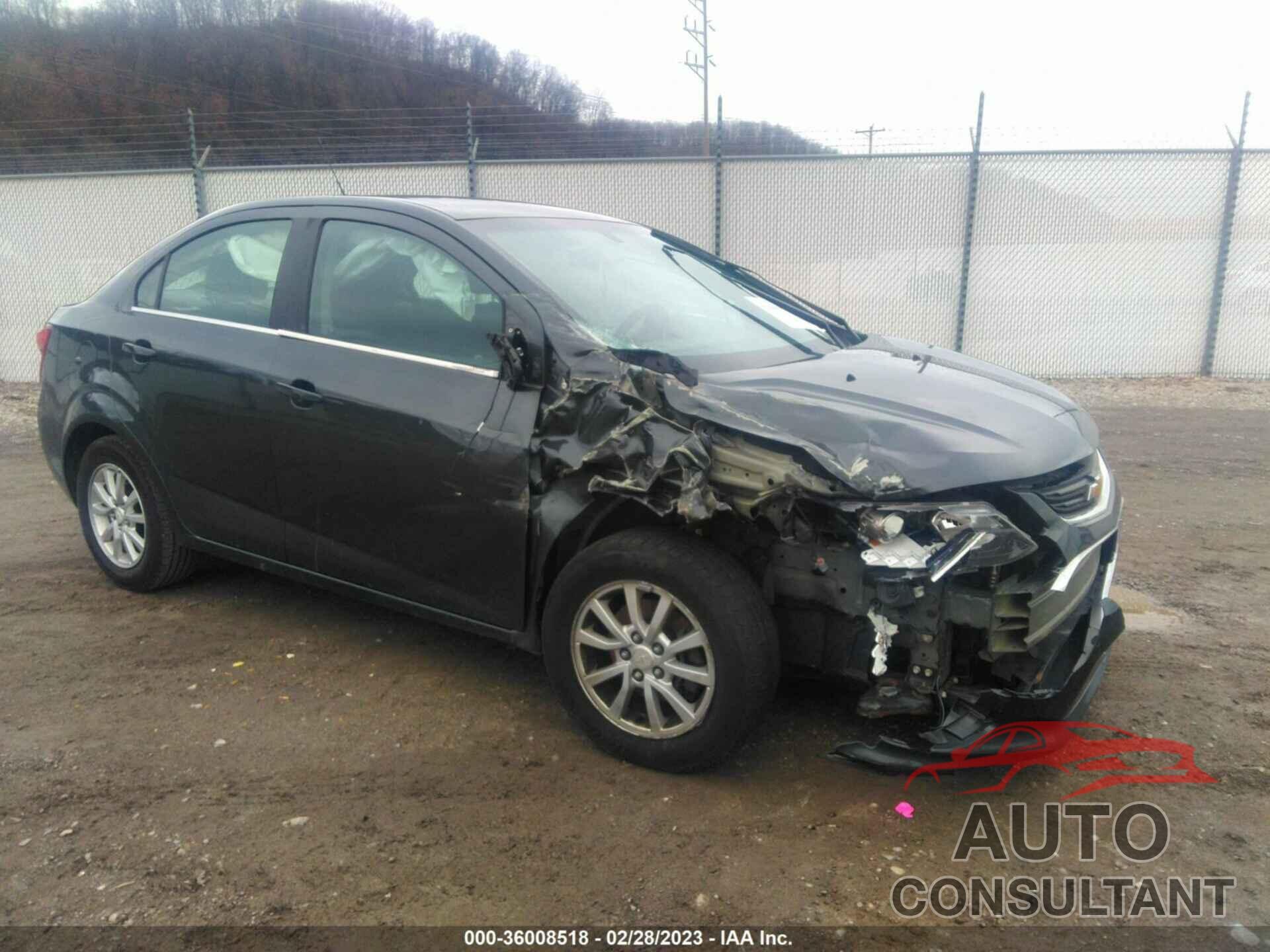 CHEVROLET SONIC 2017 - 1G1JD5SGXH4115170