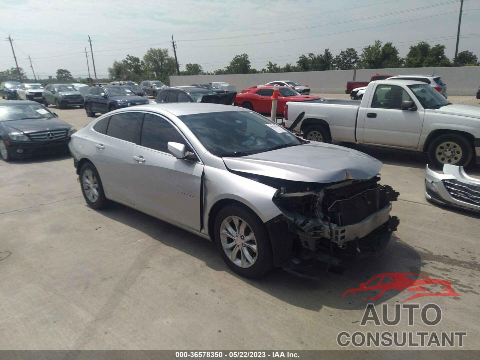 CHEVROLET MALIBU 2019 - 1G1ZD5ST6KF186006