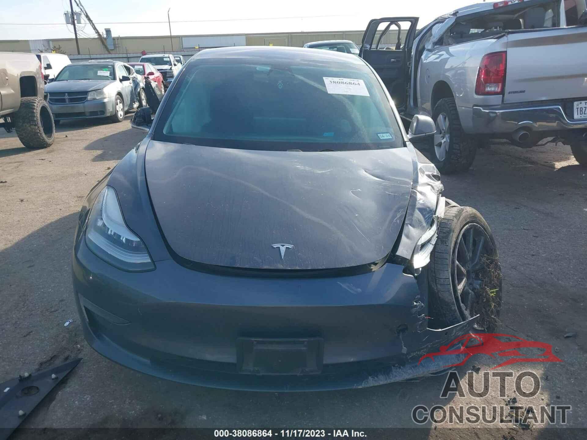 TESLA MODEL 3 2019 - 5YJ3E1EB5KF209768