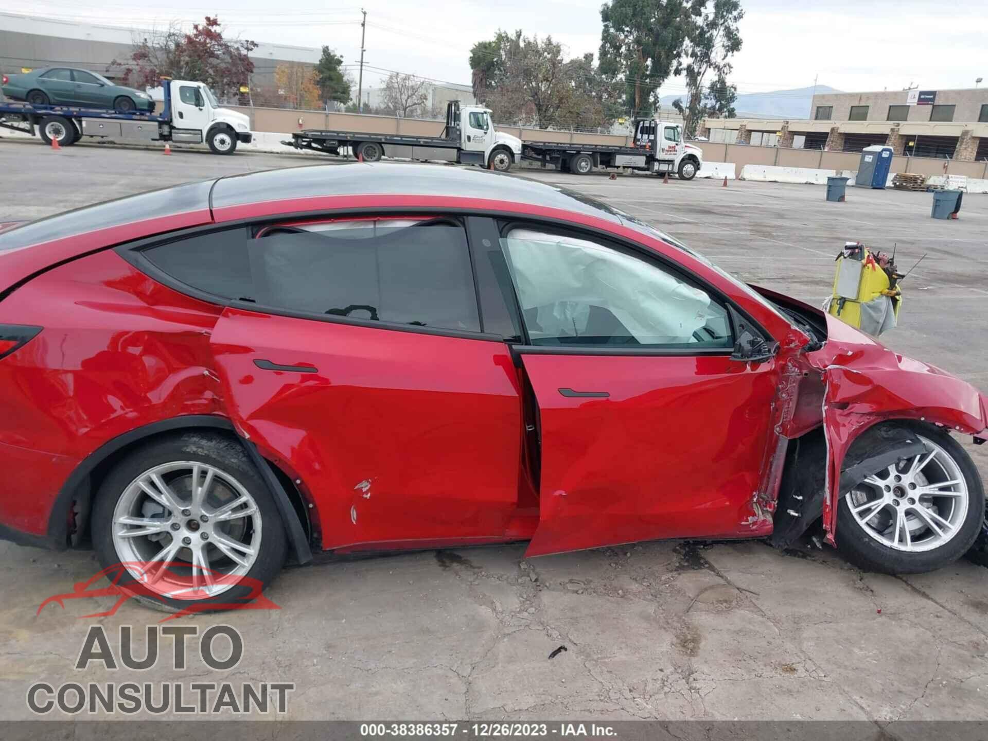 TESLA MODEL Y 2020 - 5YJYGDEEXLF042207