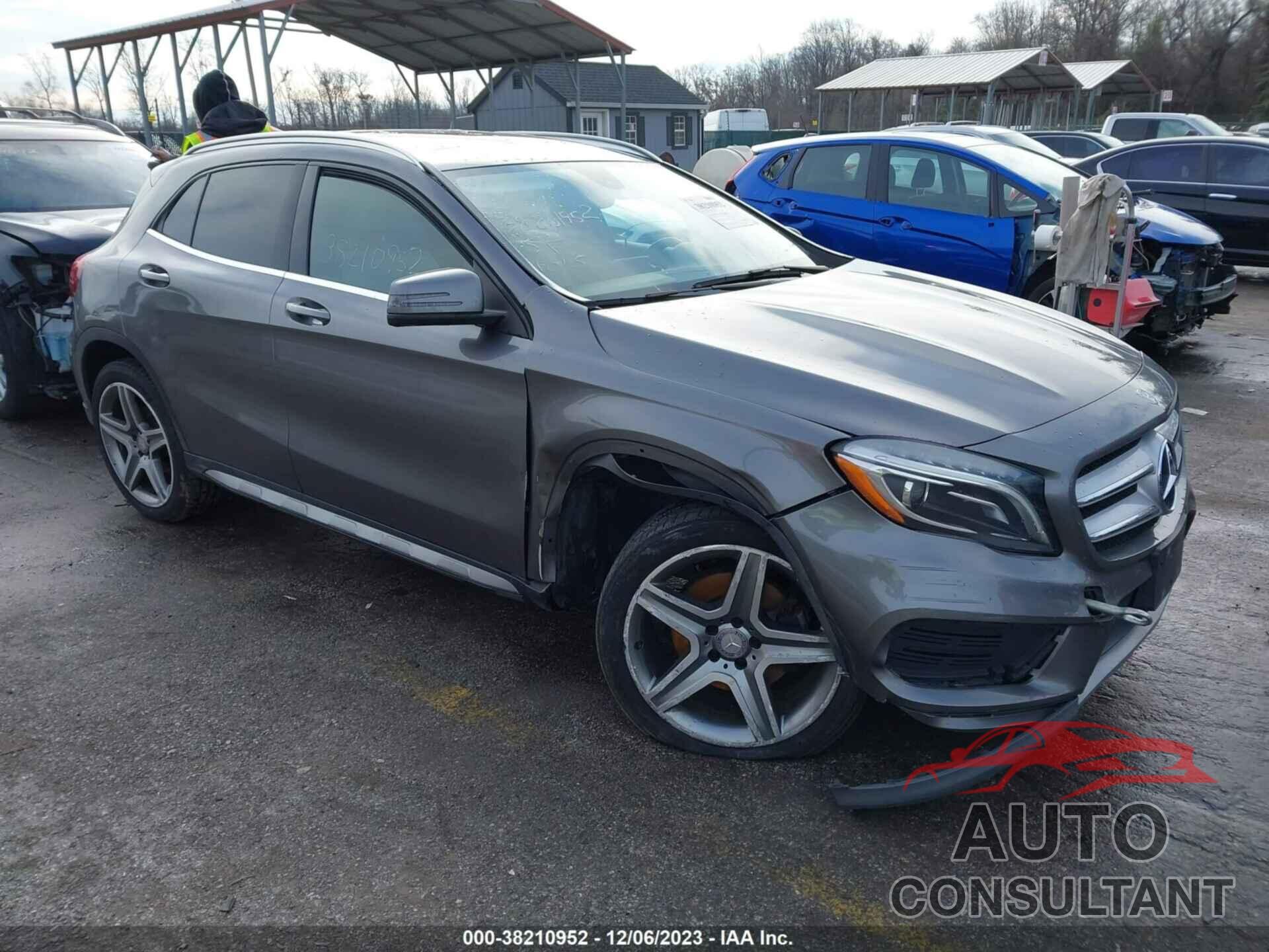 MERCEDES-BENZ GLA 250 2015 - WDCTG4GB2FJ067364